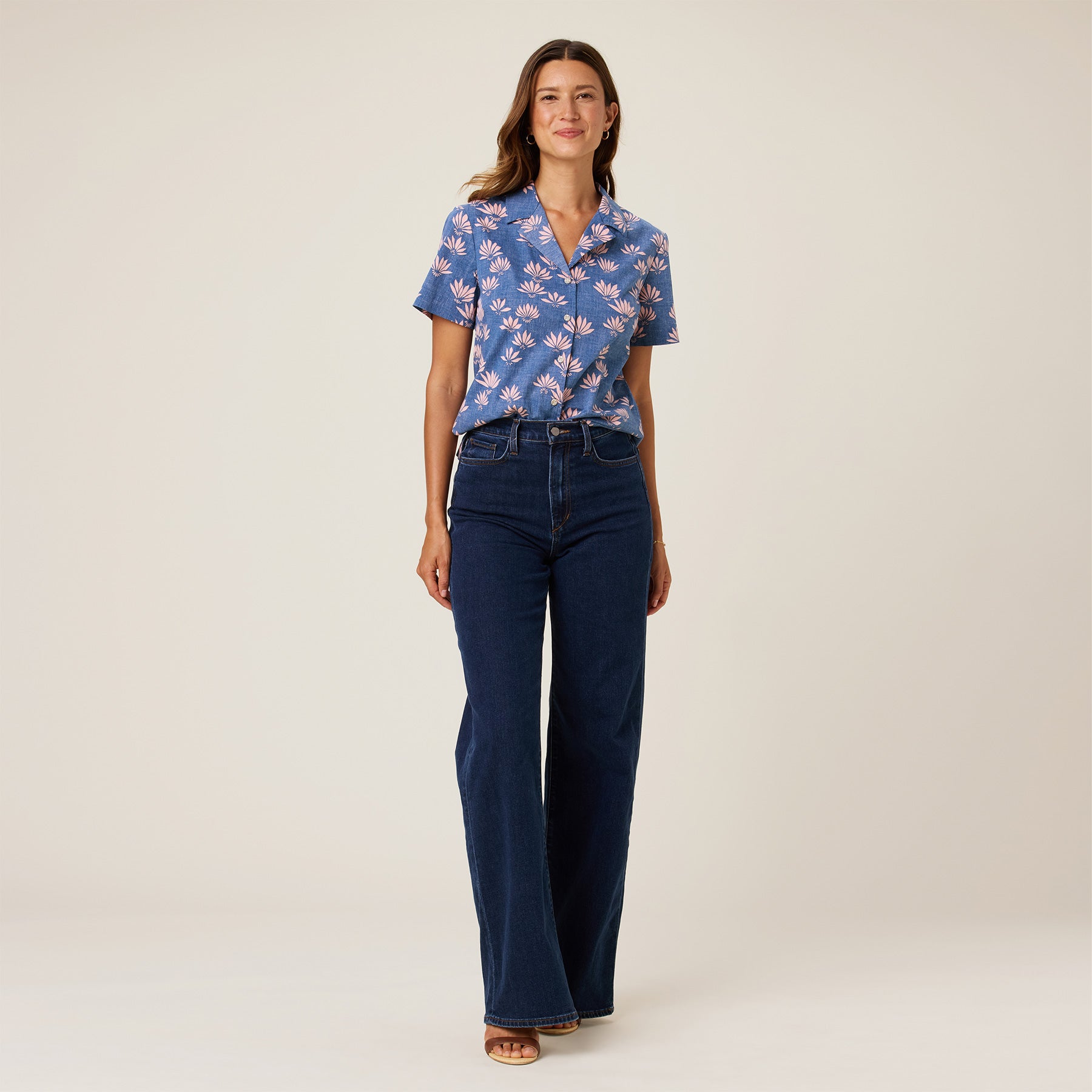 Reyn Spooner FALLING FAN FLOWERS FINLEY TOP in INSIGNIA BLUE