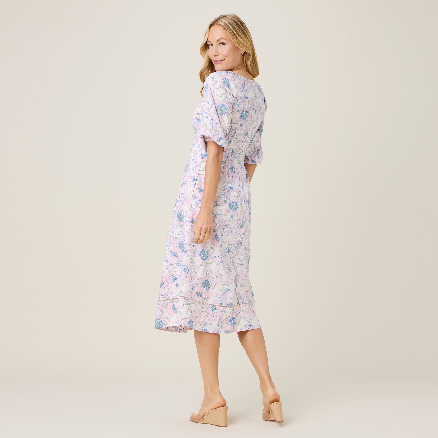 Reyn Spooner HO'OMALUHIA GARDEN ARIA DRESS in OFF WHITE