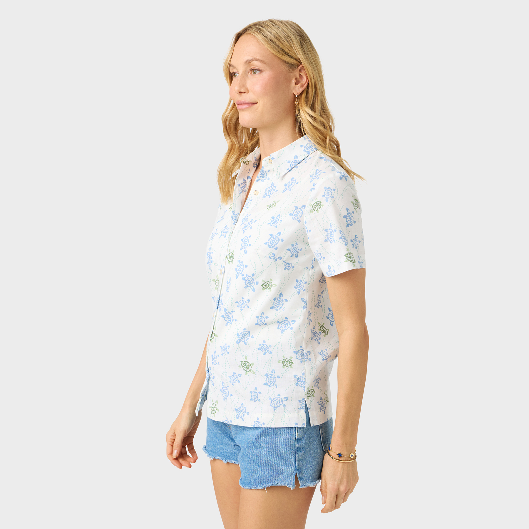 Reyn Spooner HONU HOLOHOLO ABBY TOP in WHITE