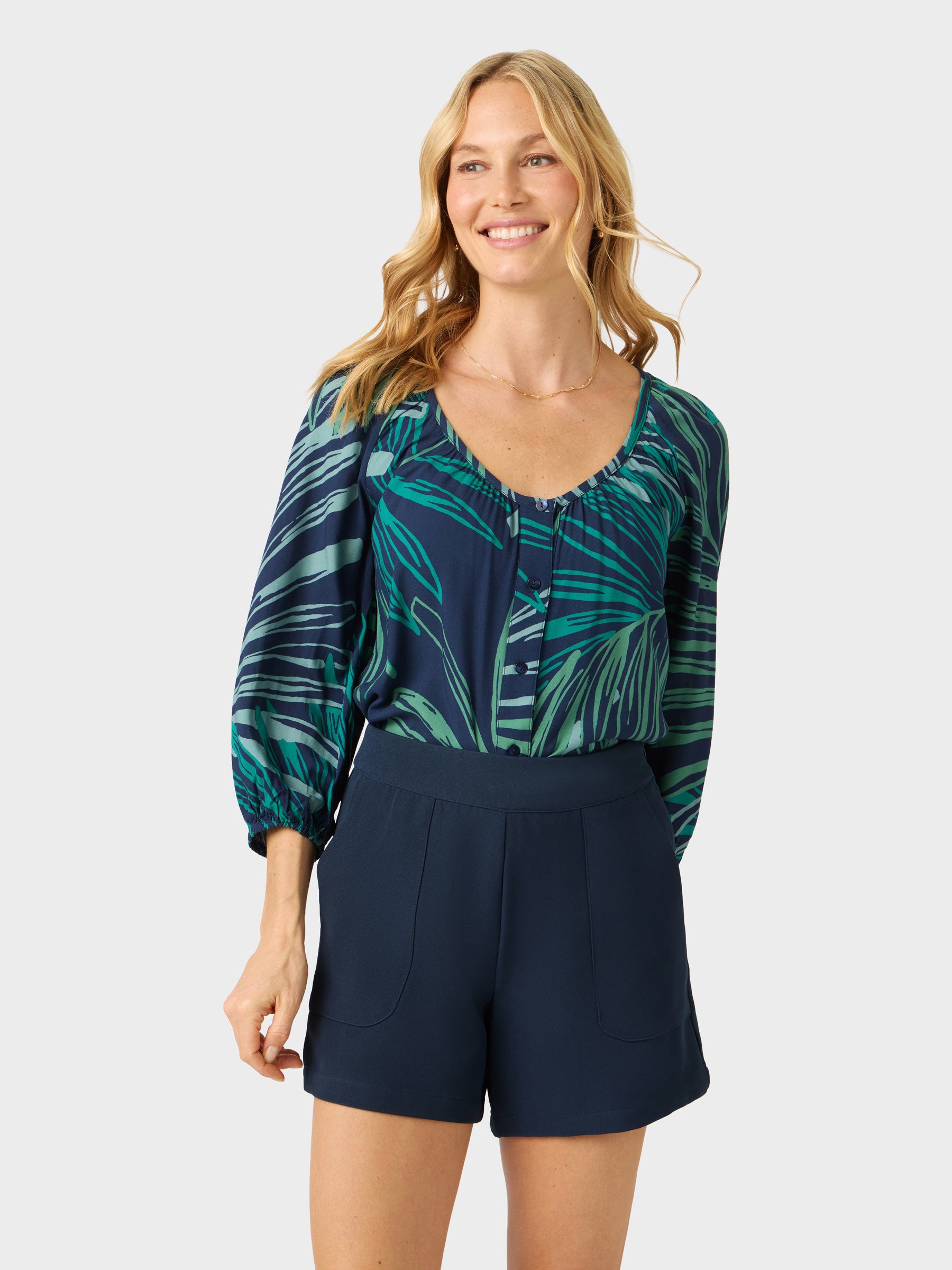 Reyn Spooner LOULU FRONDS PHOEBE TOP in NAVY