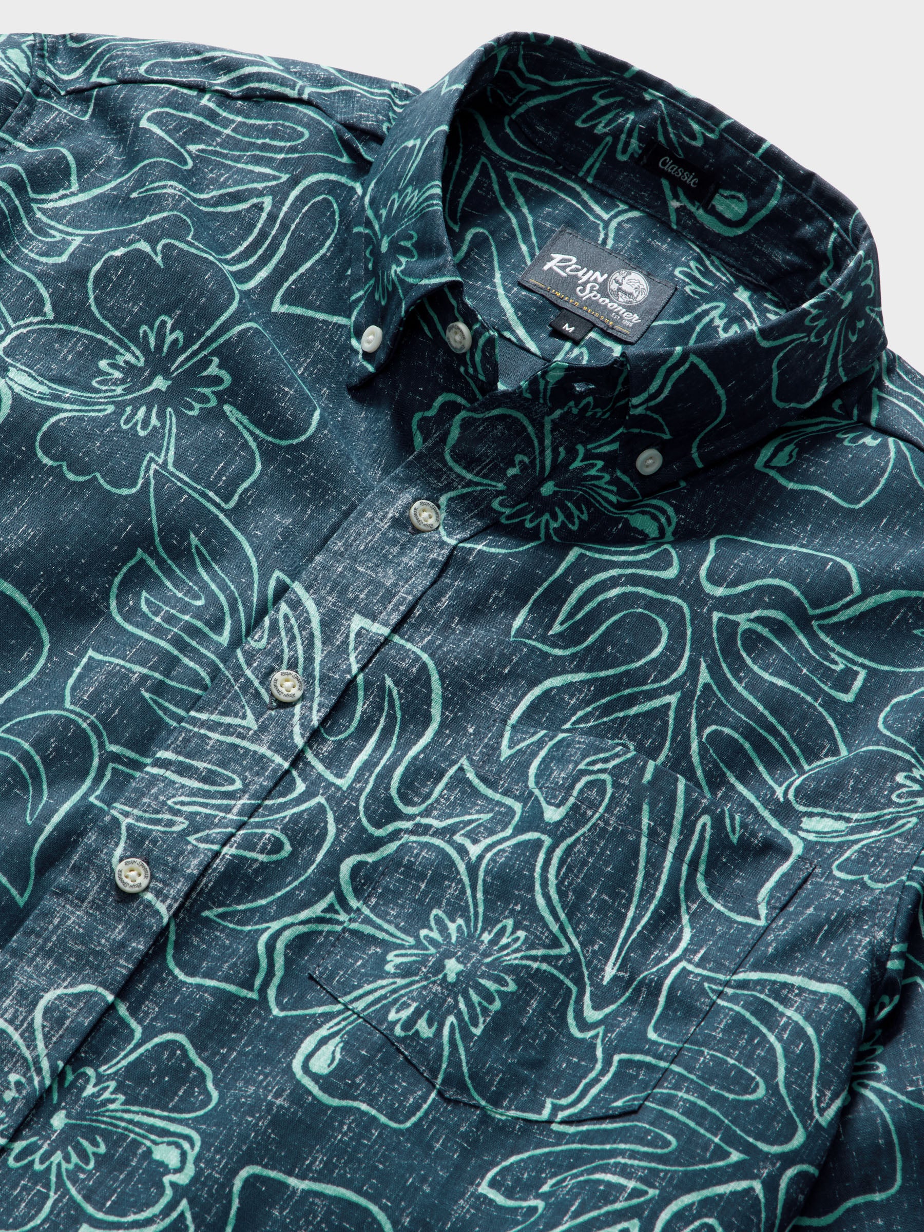 Reyn Spooner MONSTERA INK BUTTON FRONT in DRESS BLUES