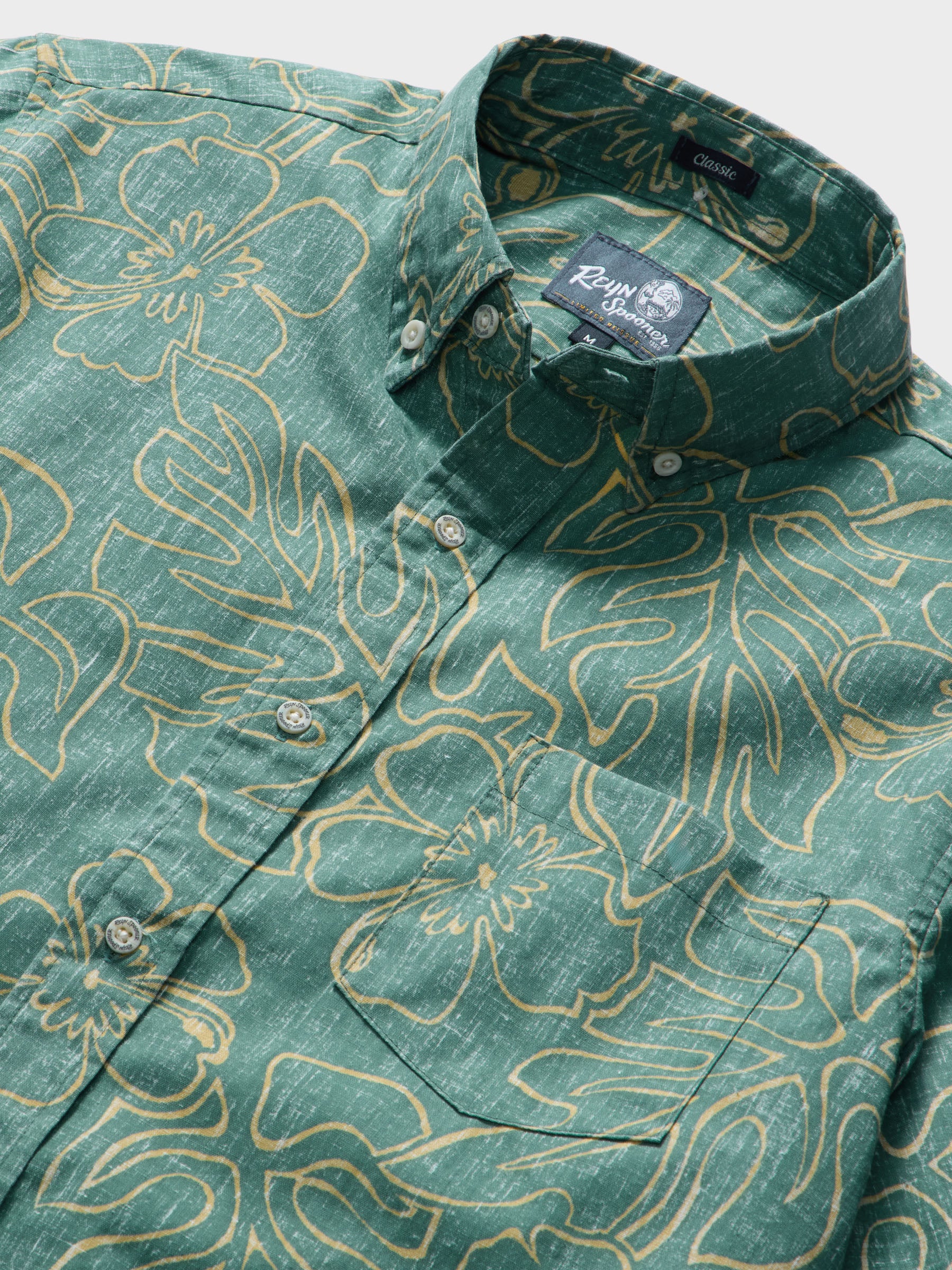 Reyn Spooner MONSTERA INK BUTTON FRONT in SAGEBRUSH