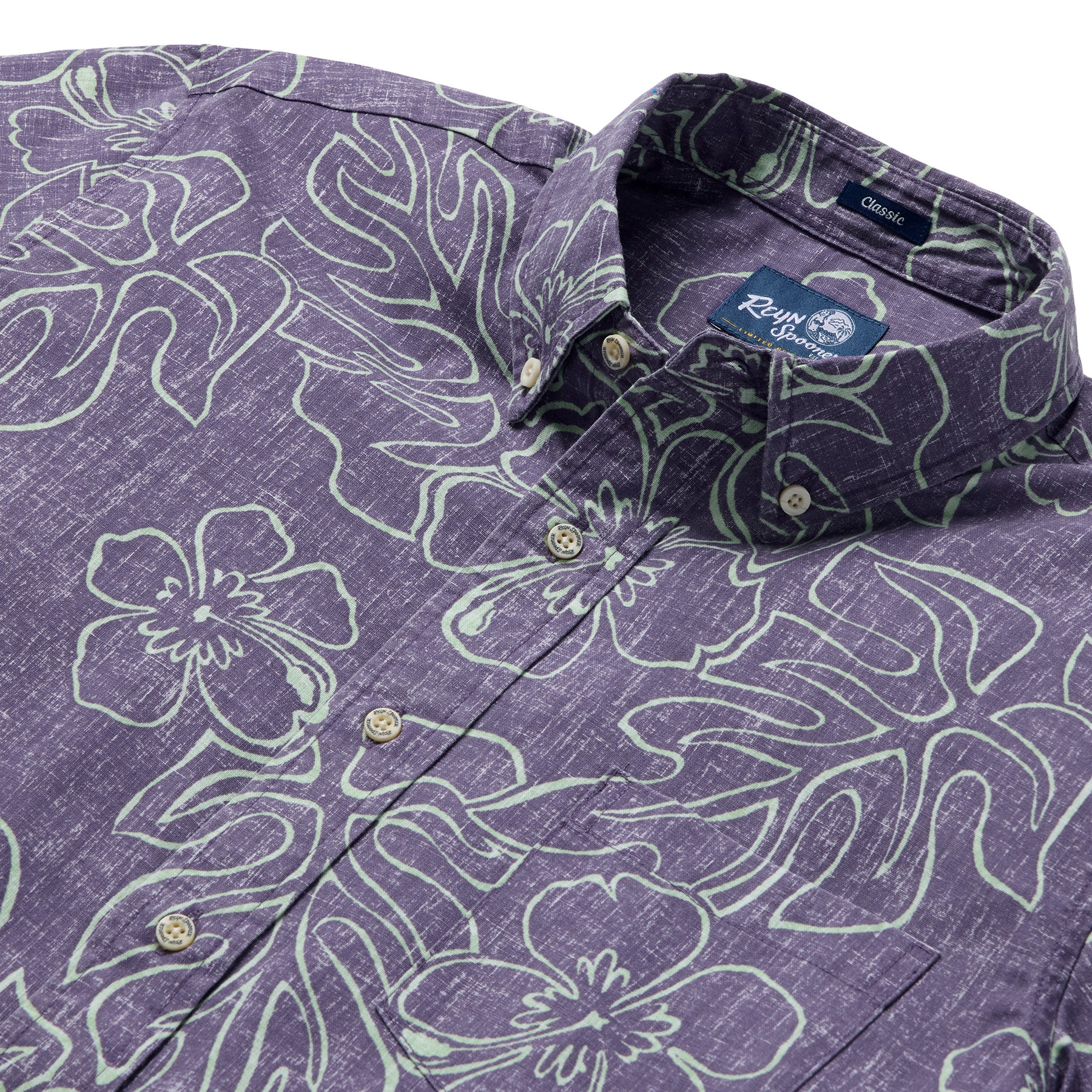 Reyn Spooner MONSTERA INK BUTTON FRONT in GRAPE