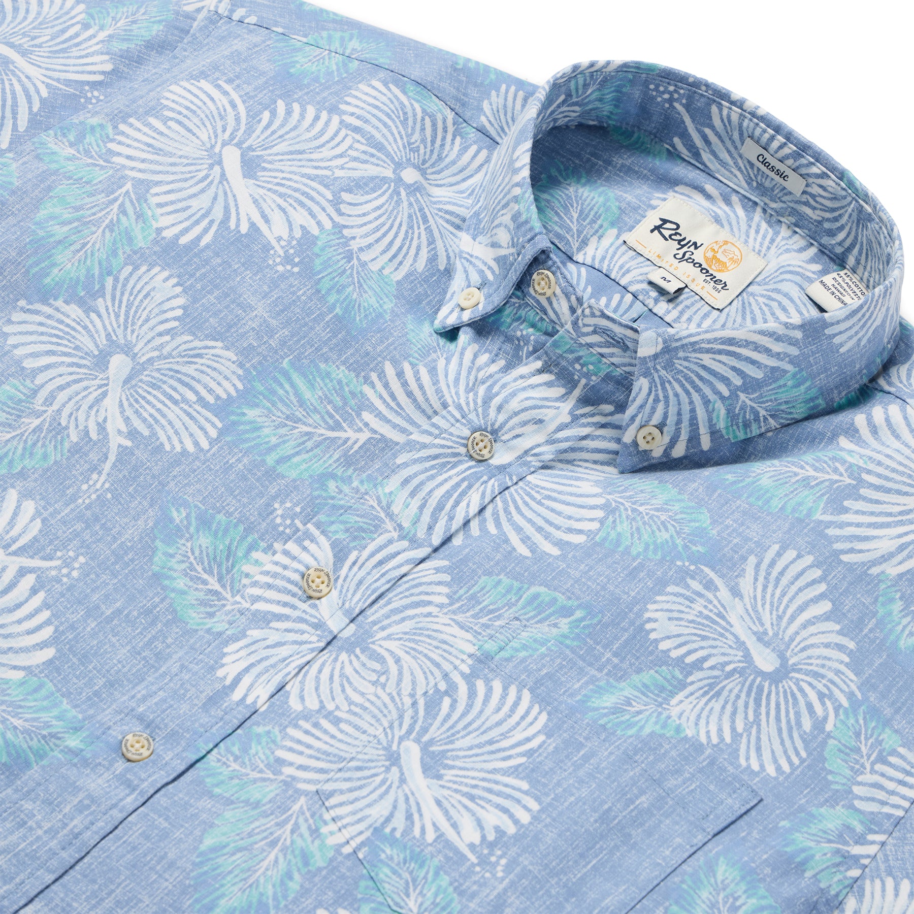 Reyn Spooner HIBISCUS BLOOMS BUTTON FRONT in ALLURE