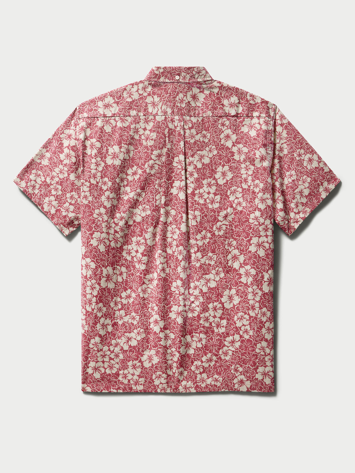 Reyn Spooner BISCUS BOUNTY BUTTON FRONT in EARTH RED