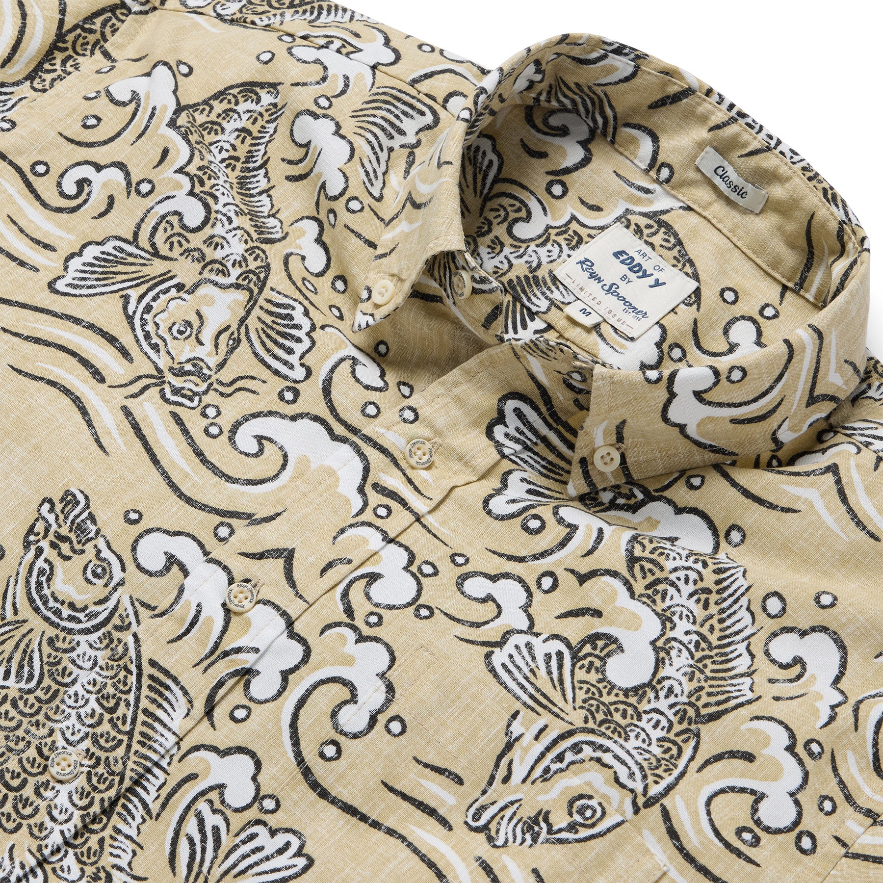 Reyn Spooner KOI STREAM BUTTON FRONT in SAND