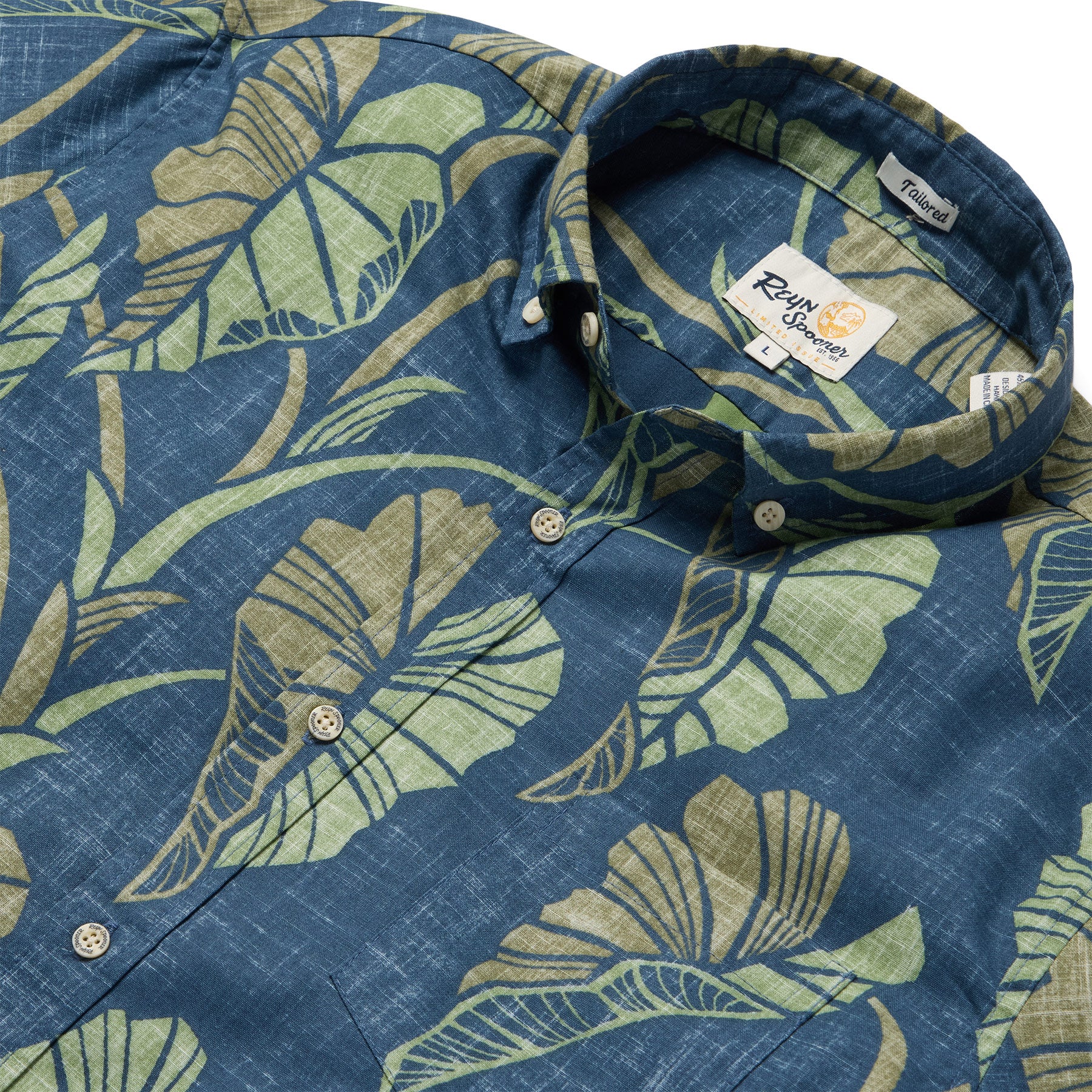 Reyn Spooner TRAILING TARO TAILORED in DARK BLUE