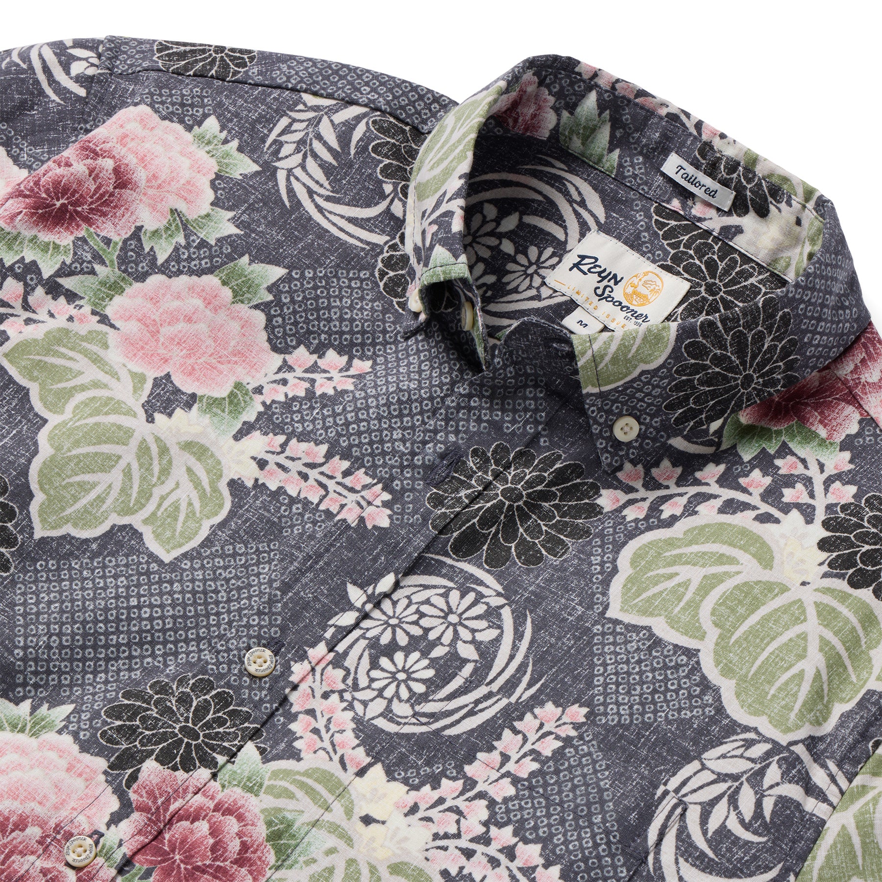 Reyn Spooner POPPIN' PEONIES TAILORED in CHARCOAL