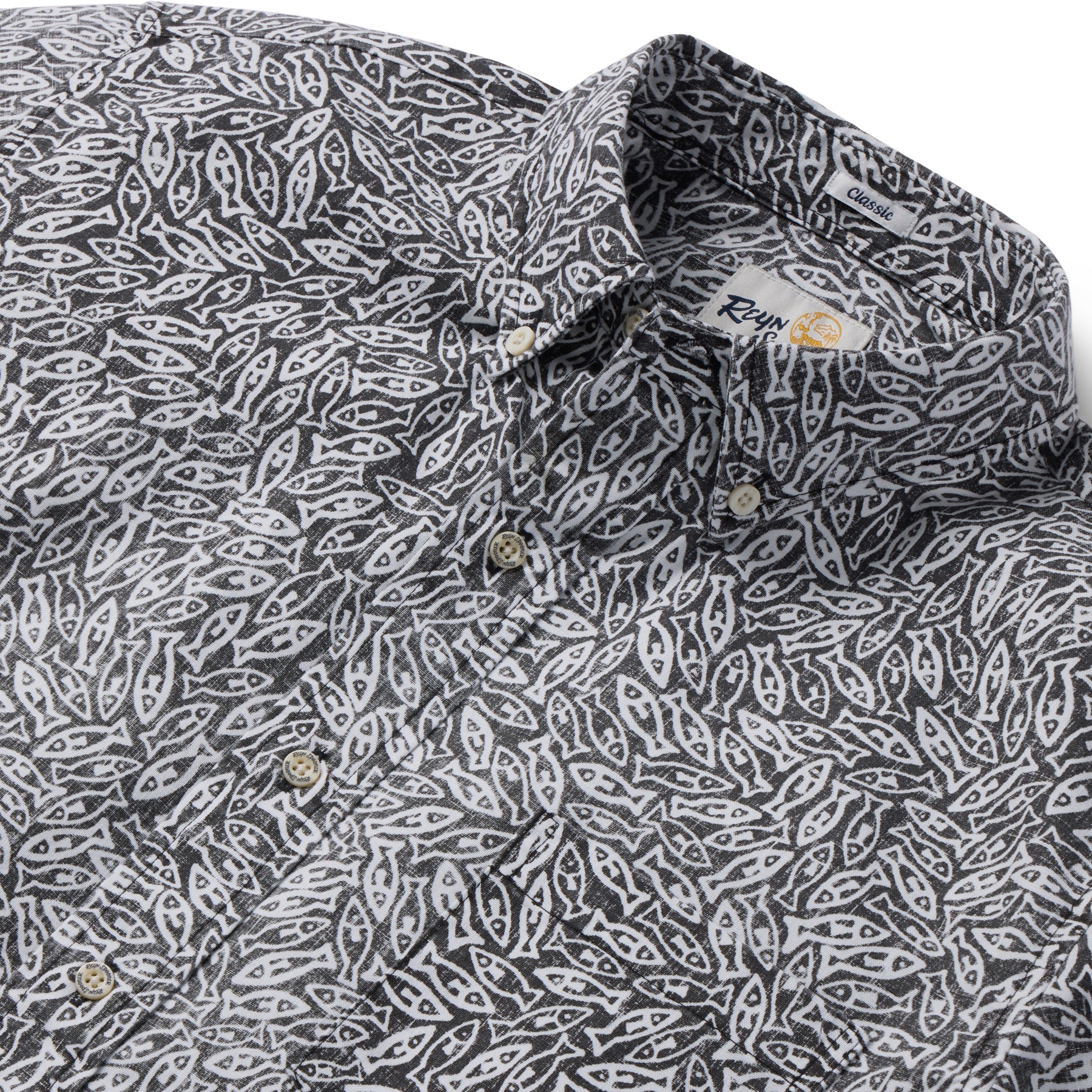 Reyn Spooner SCHOOL DAY BUTTON FRONT in BLACK