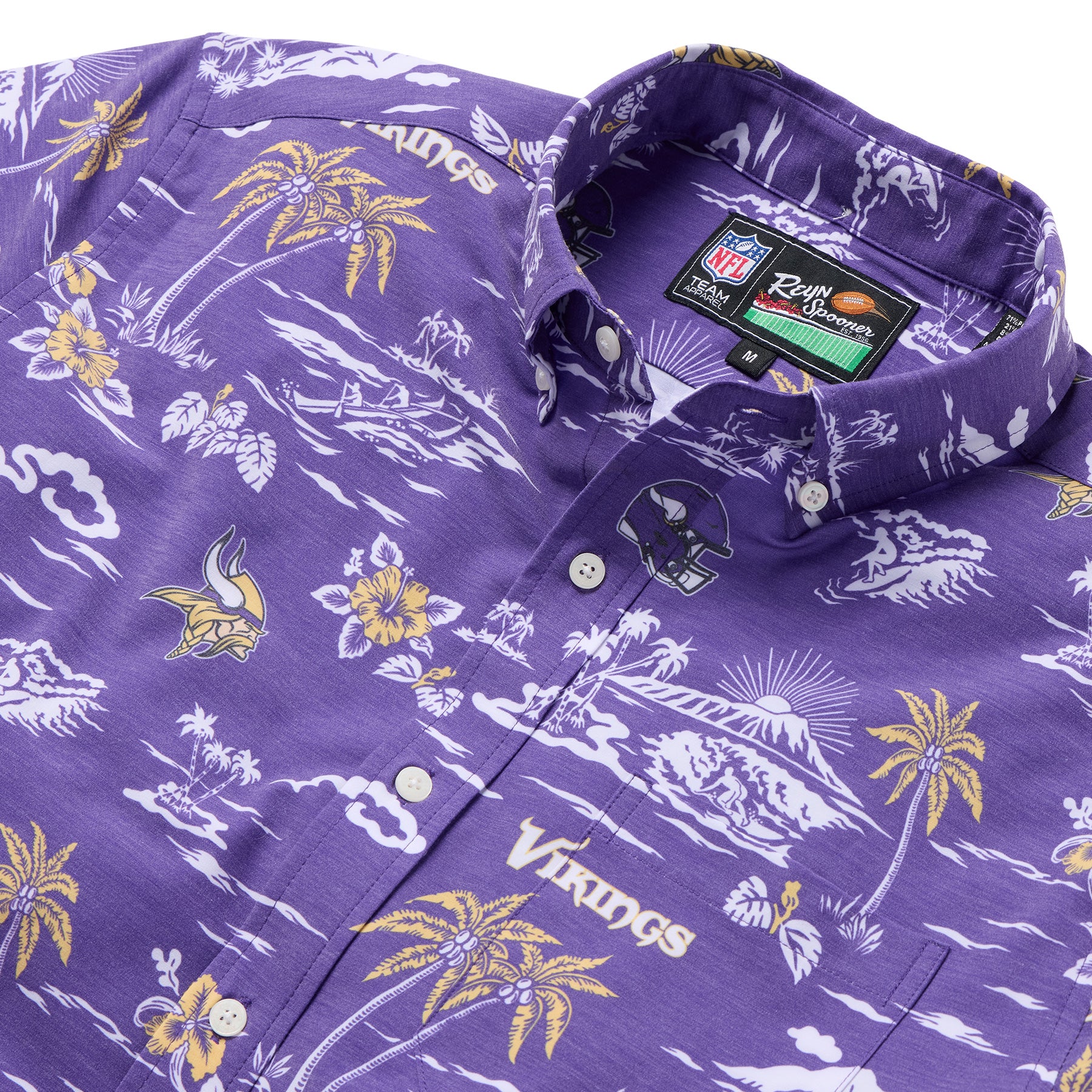 Reyn Spooner NFL® MINNESOTA VIKINGS GAME DAY PERFORMANCE BUTTON FRONT in PURPLE