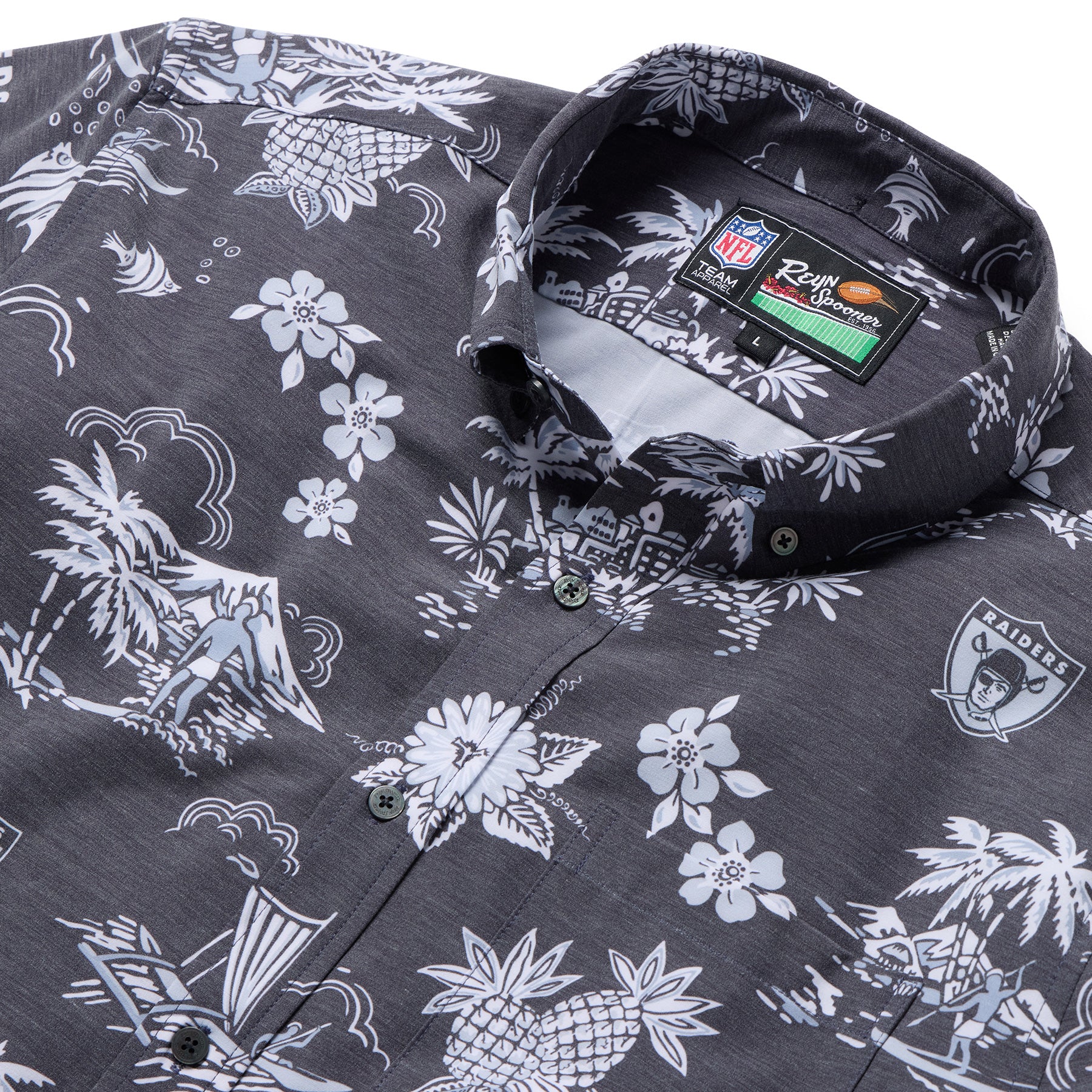 Reyn Spooner NFL® LAS VEGAS RAIDERS THROWBACK PERFORMANCE BUTTON FRONT in BLACK