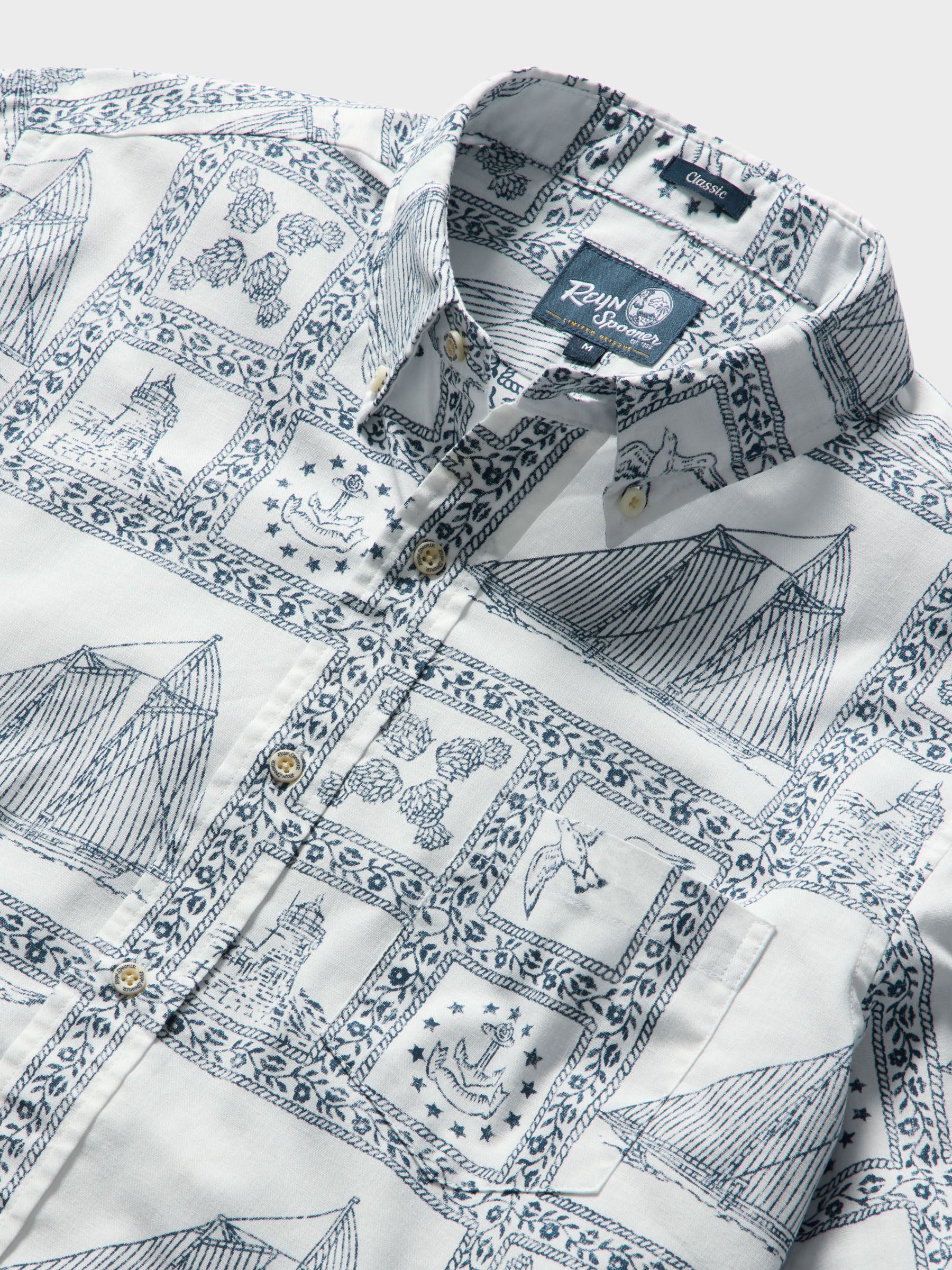 Reyn Spooner NEWPORT SAILOR BUTTON FRONT in WHITE