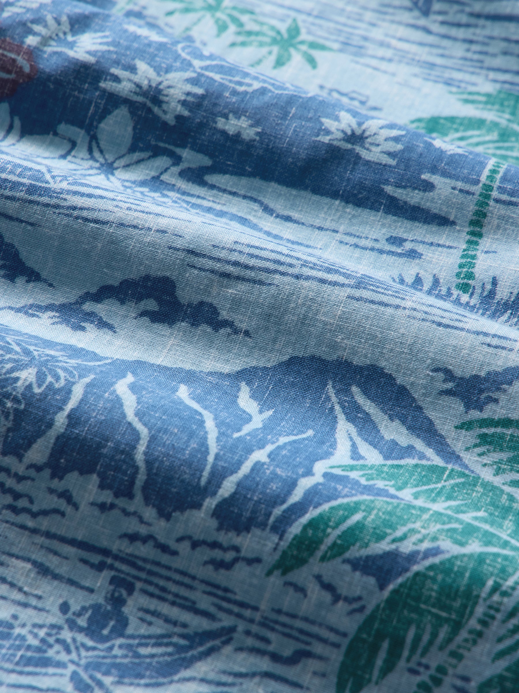 Reyn Spooner PARADISE FOUND BUTTON FRONT in CHAMBRAY