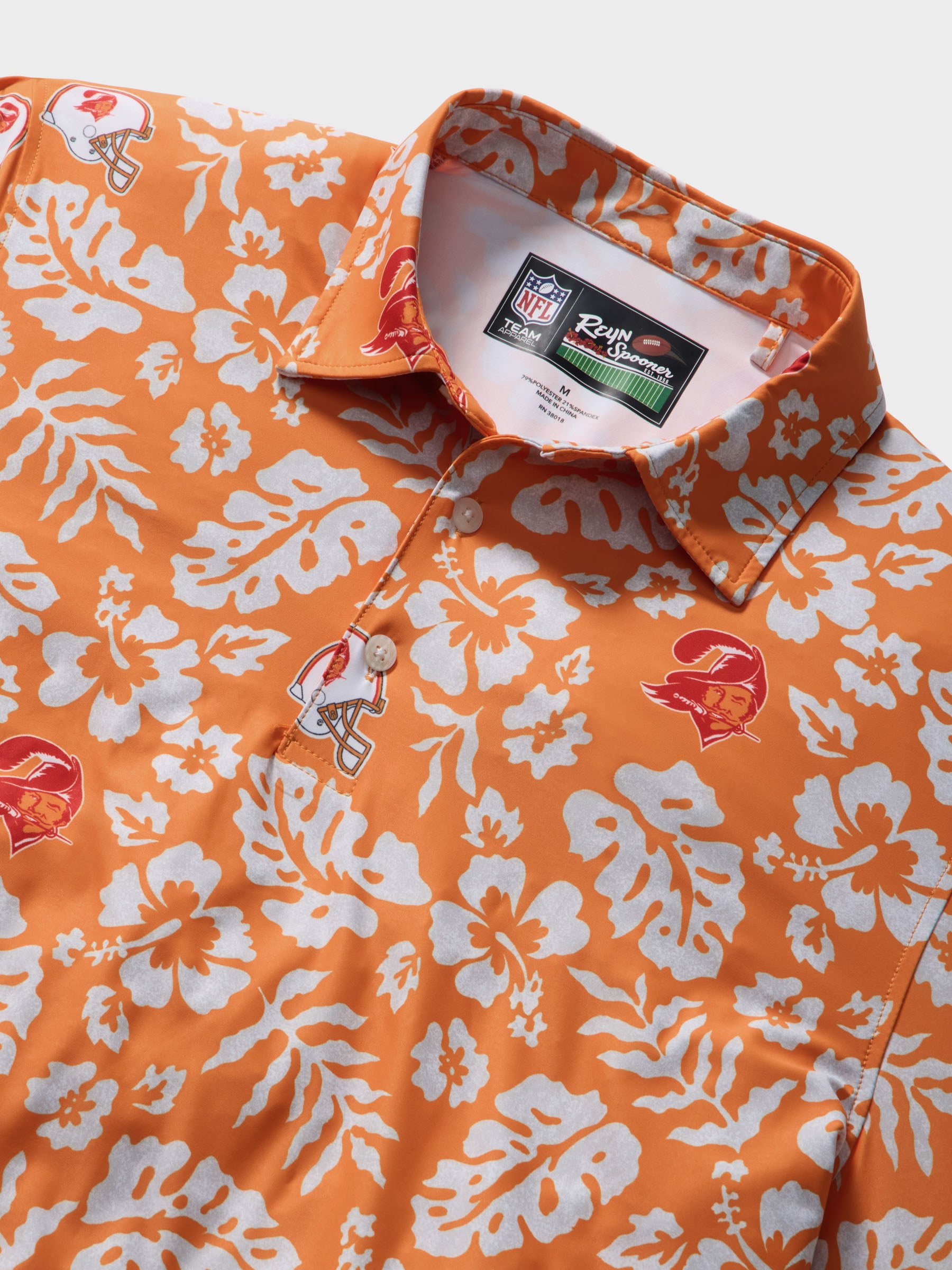 Reyn Spooner TAMPA BAY BUCCANEERS THROWBACK PERFORMANCE POLO in ORANGE