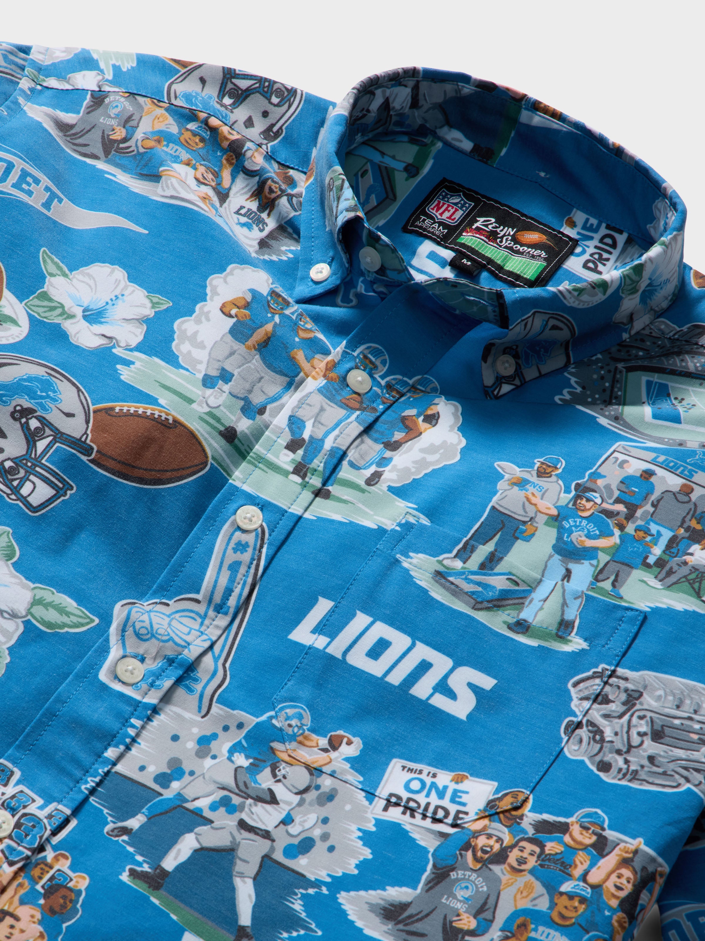 DETROIT LIONS SCENIC PERFORMANCE ALOHA SHIRT in BLUE