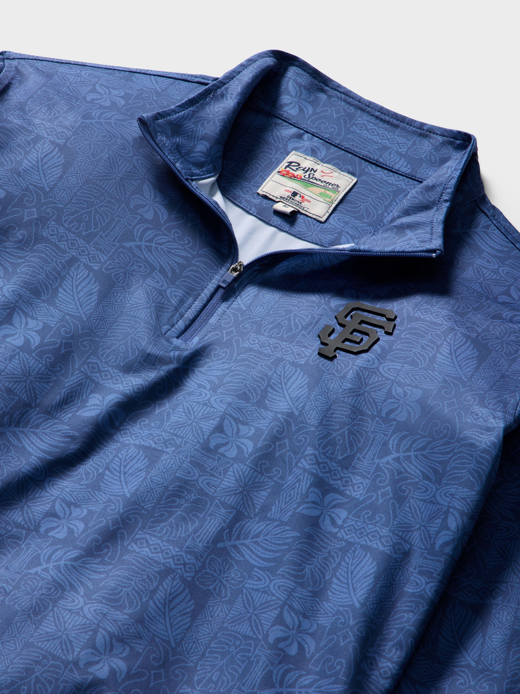 Reyn Spooner MLB® SAN FRANCISCO GIANTS QUARTER ZIP in SOUTH PACIFIC TAPA - TRUE NAVY