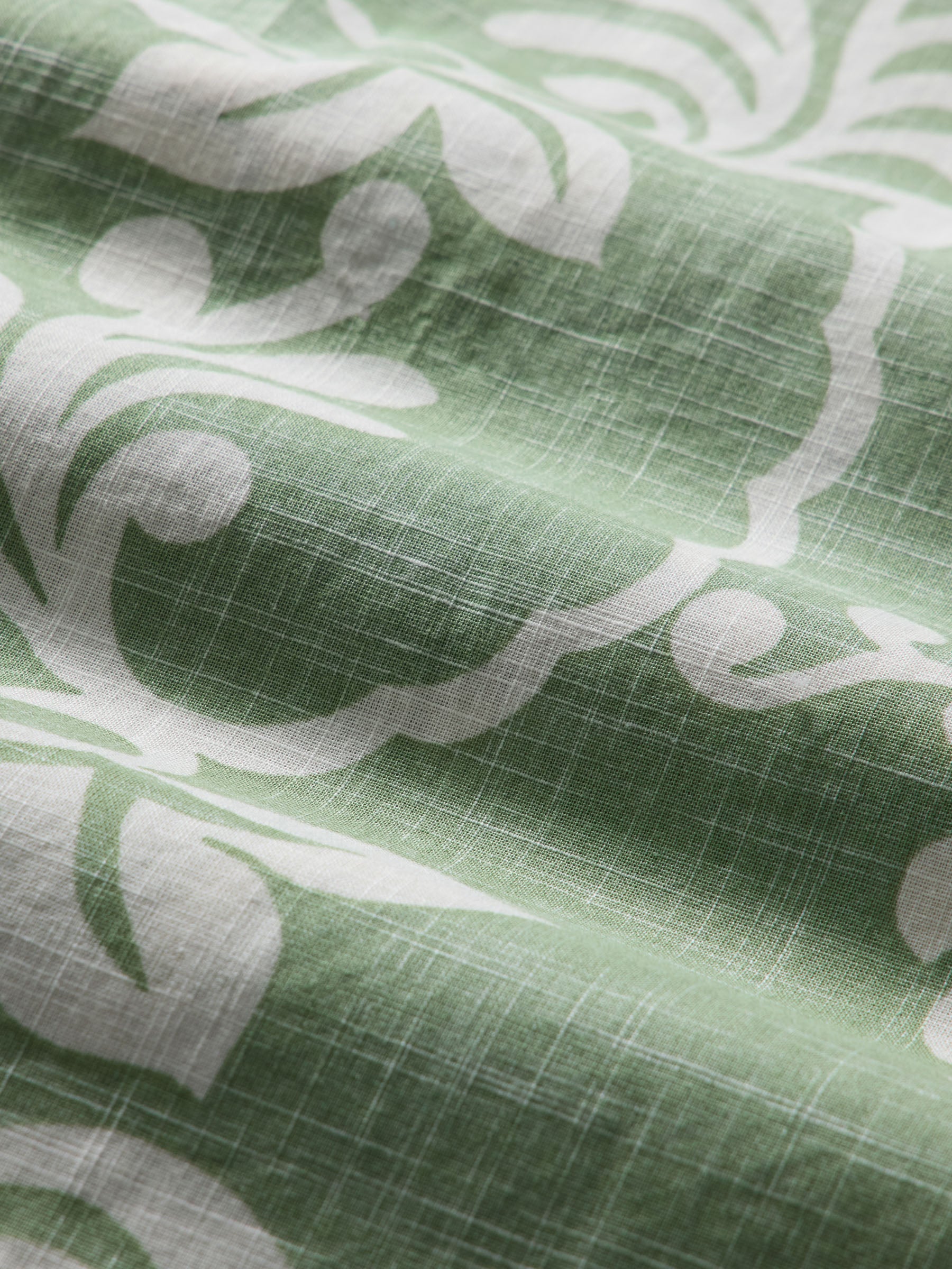 Reyn Spooner MATAHIVA BUTTON FRONT in JADE