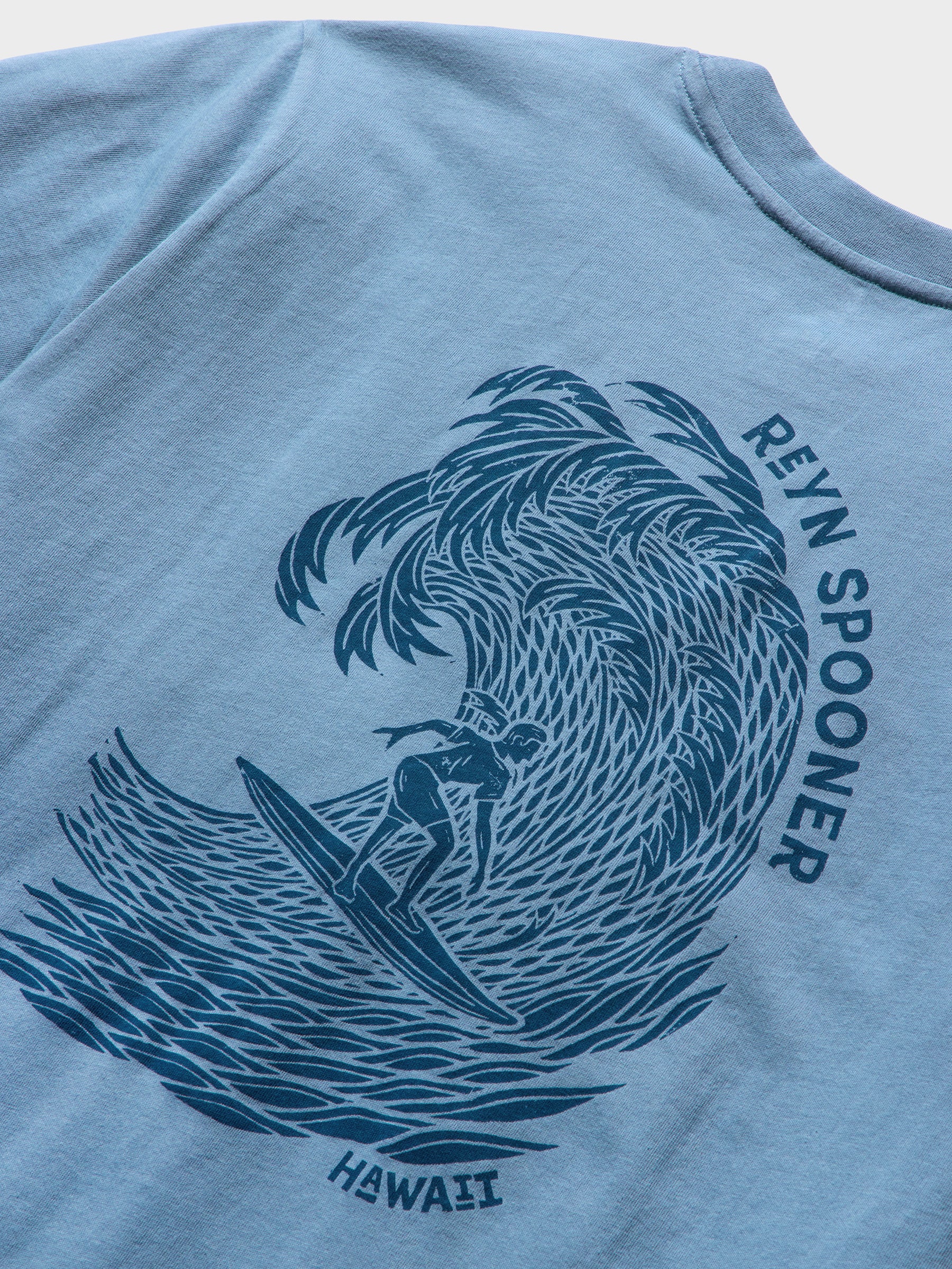 Reyn Spooner INTO THE CURL GRAPHIC TEE in DUSTY BLUE