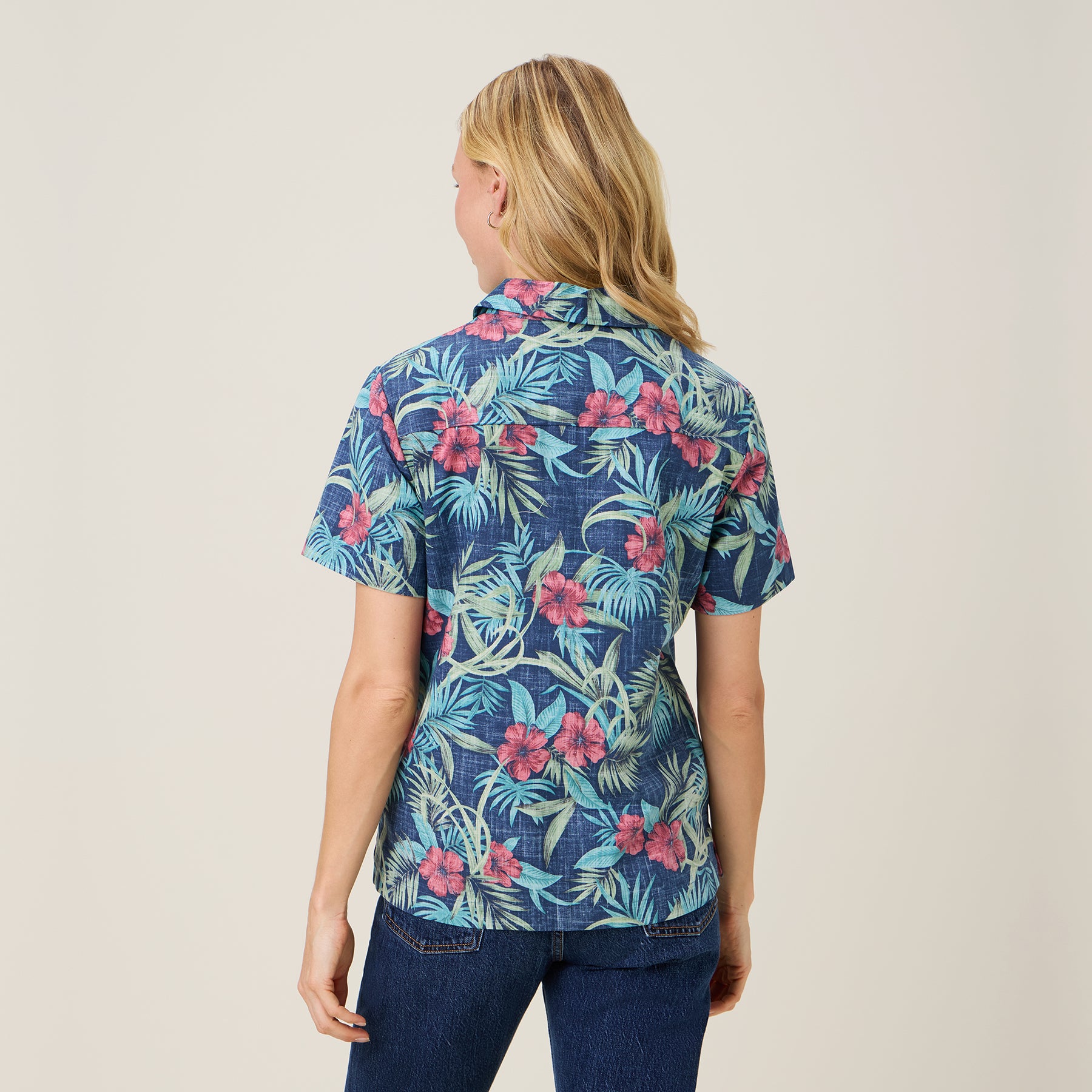 Reyn Spooner PALM FLORAL ABBY TOP in NAVY
