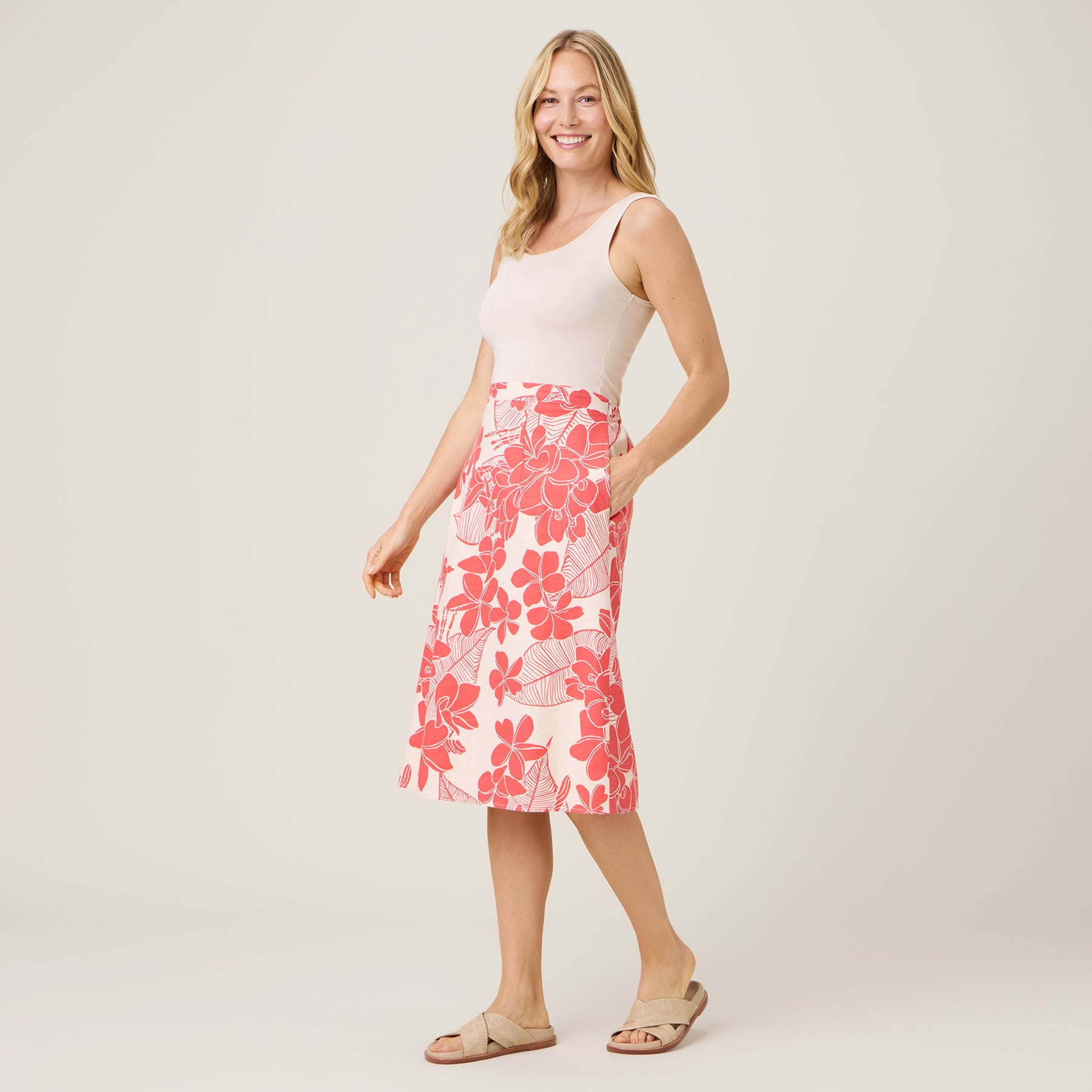 Reyn Spooner PLAYFUL PLUMERIA MELANIE SKIRT in SAND