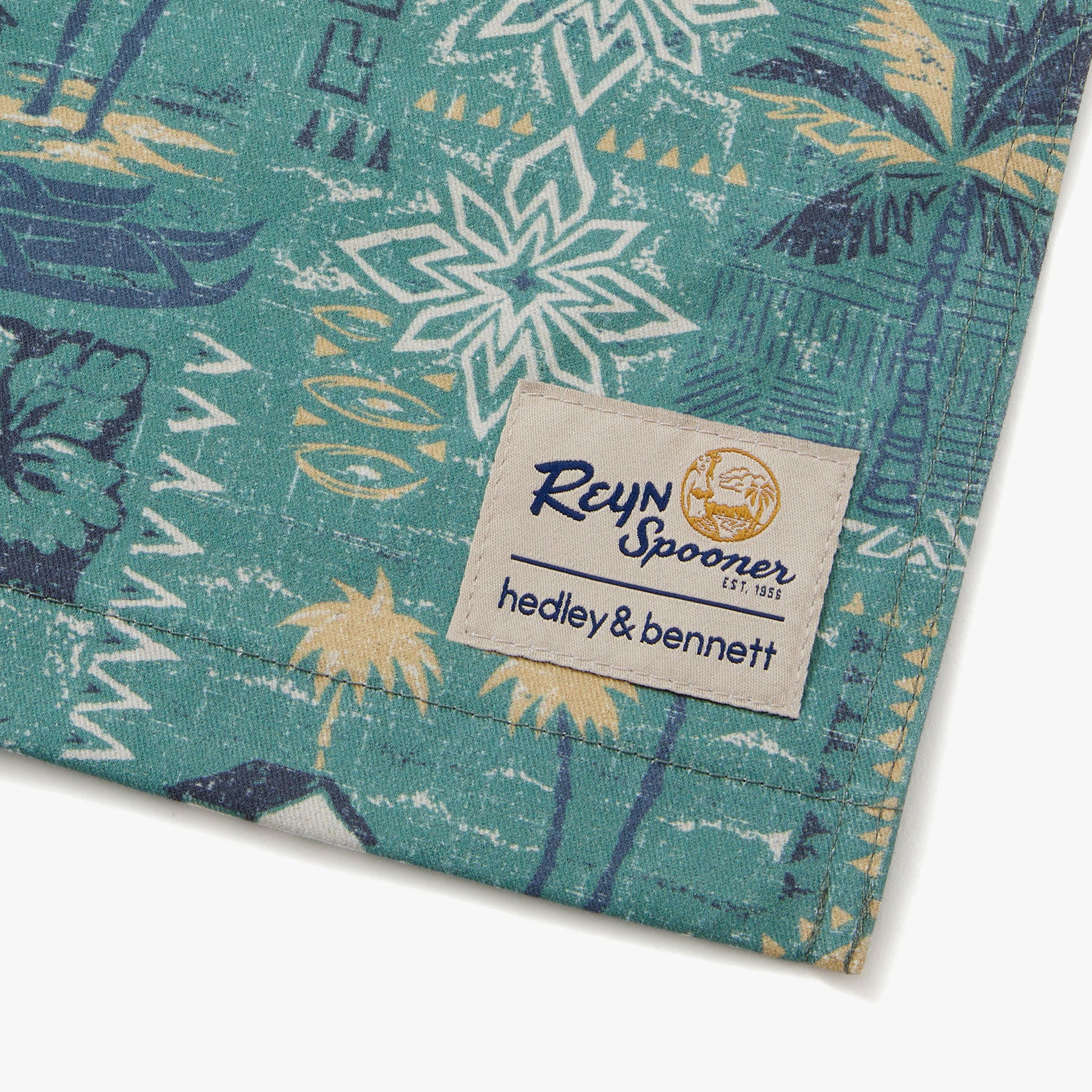 Reyn Spooner TAPA MONTAGE HEDLEY & BENNETT ESSENTIAL APRON in SAGEBRUSH