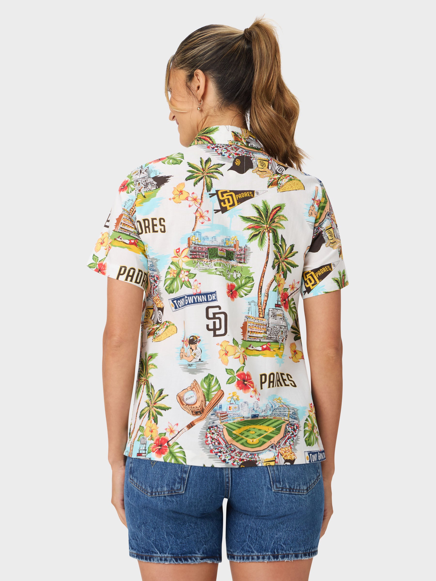 Reyn Spooner WOMEN'S SAN DIEGO PADRES SCENIC ALOHA SHIRT in SCENIC