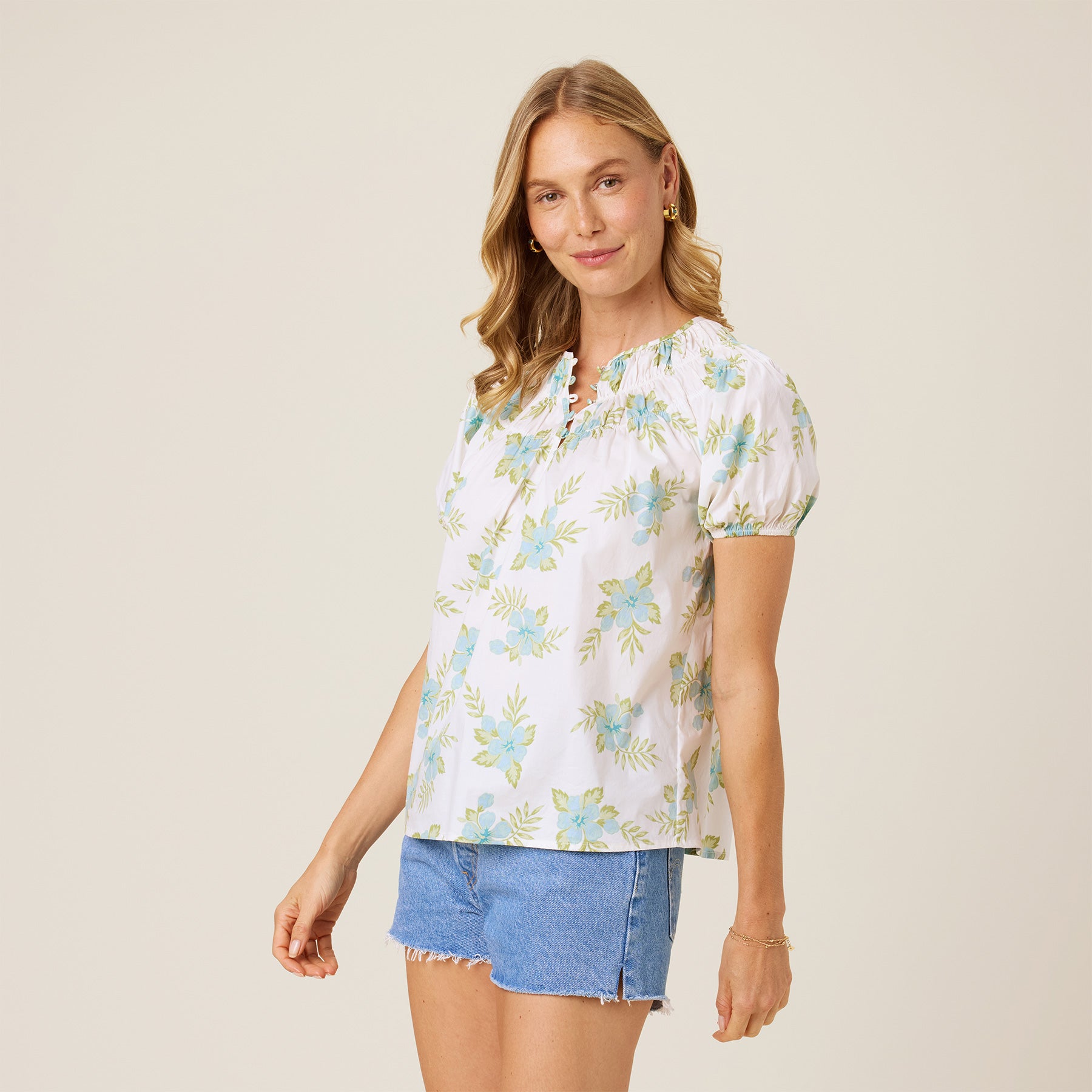 Reyn Spooner SOFT BISCUS CLARA TOP in WHITE