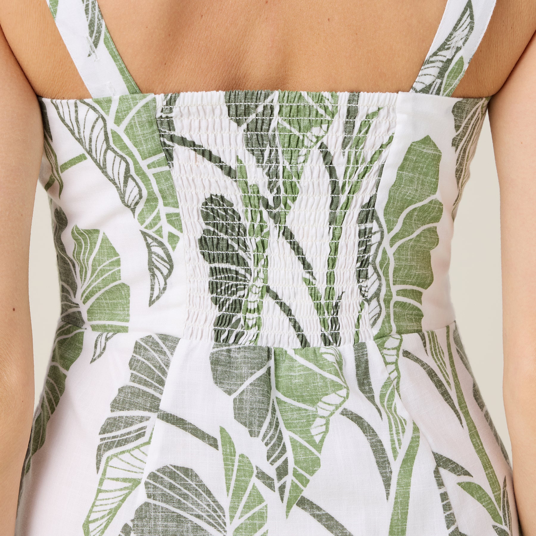 Reyn Spooner TRAILING TARO RILEY DRESS in WHITE