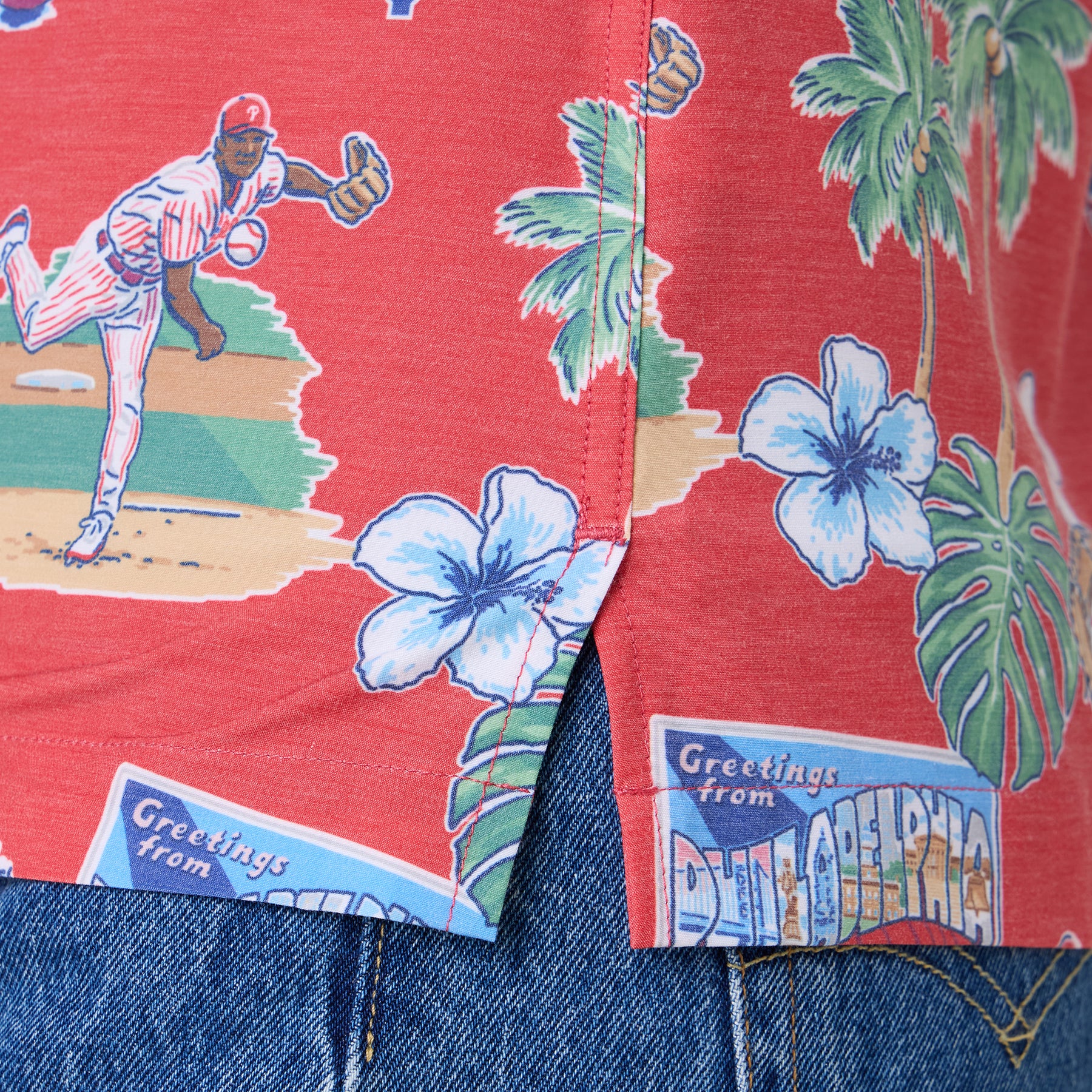 Reyn Spooner MLB® WOMEN'S PHILADELPHIA PHILLIES SCENIC PERFORMANCE BUTTON FRONT in SCENIC