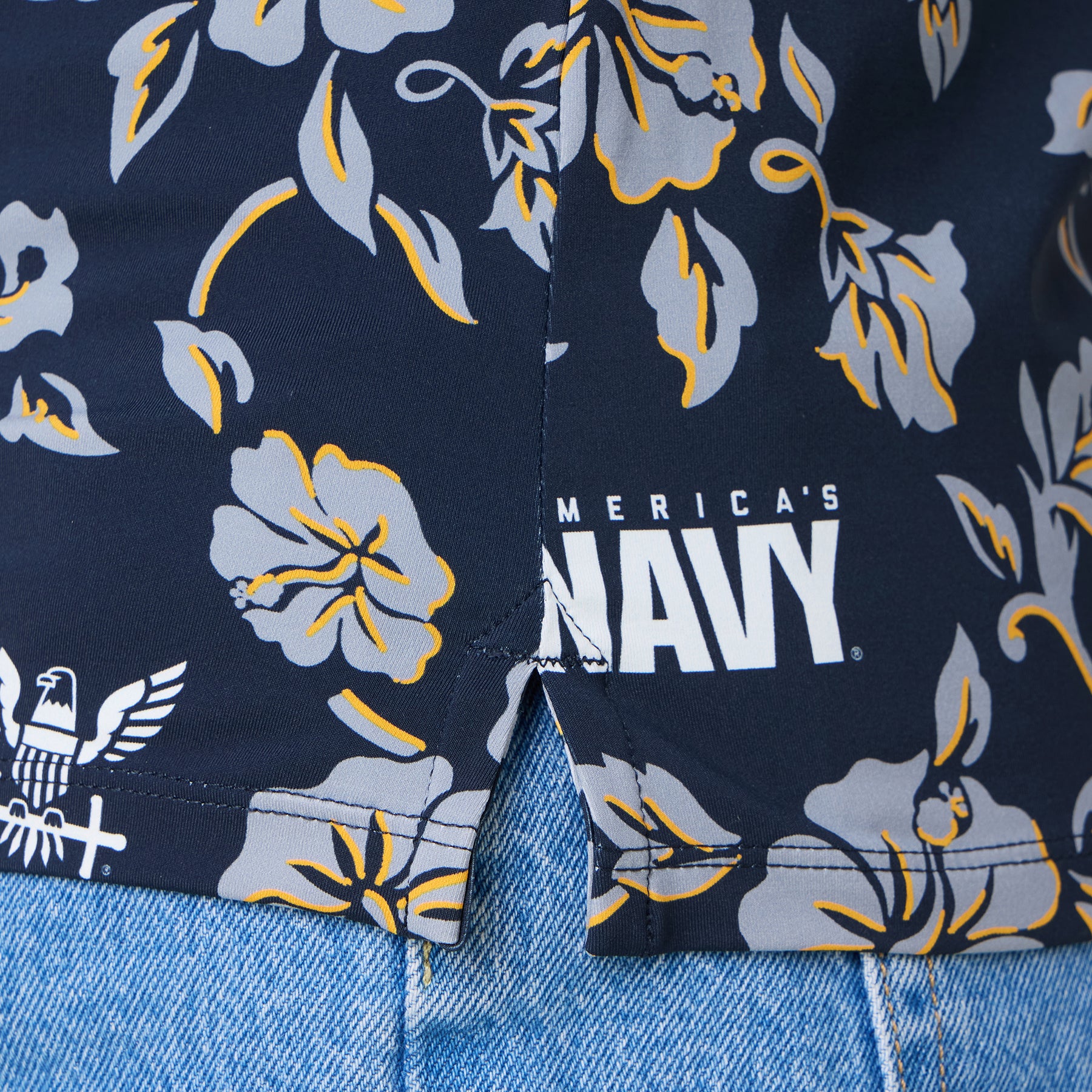 Reyn Spooner U.S. NAVY AVA PERFORMANCE TOP in NAVY