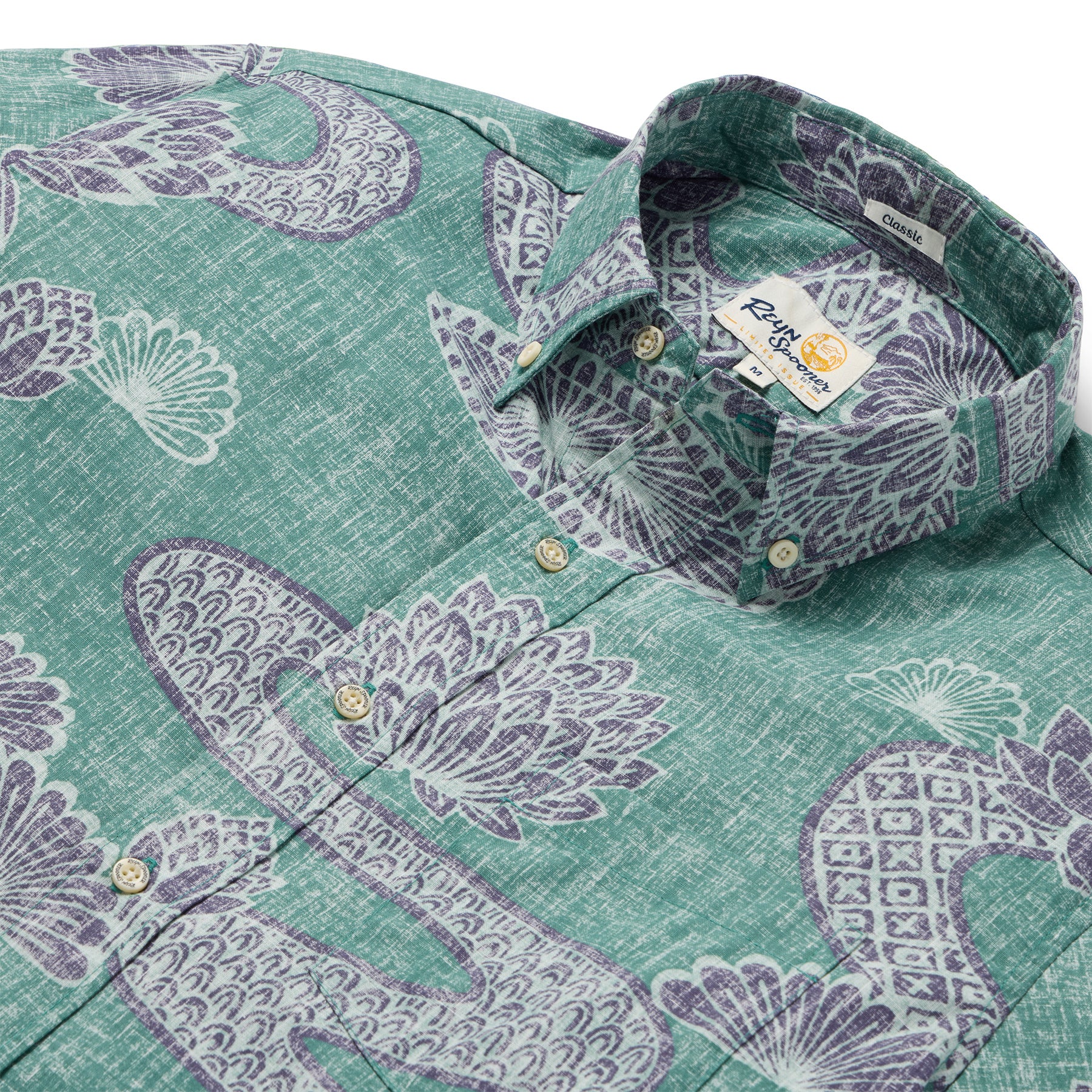 Reyn Spooner LOTUS GROOVES BUTTON FRONT in SAGEBRUSH