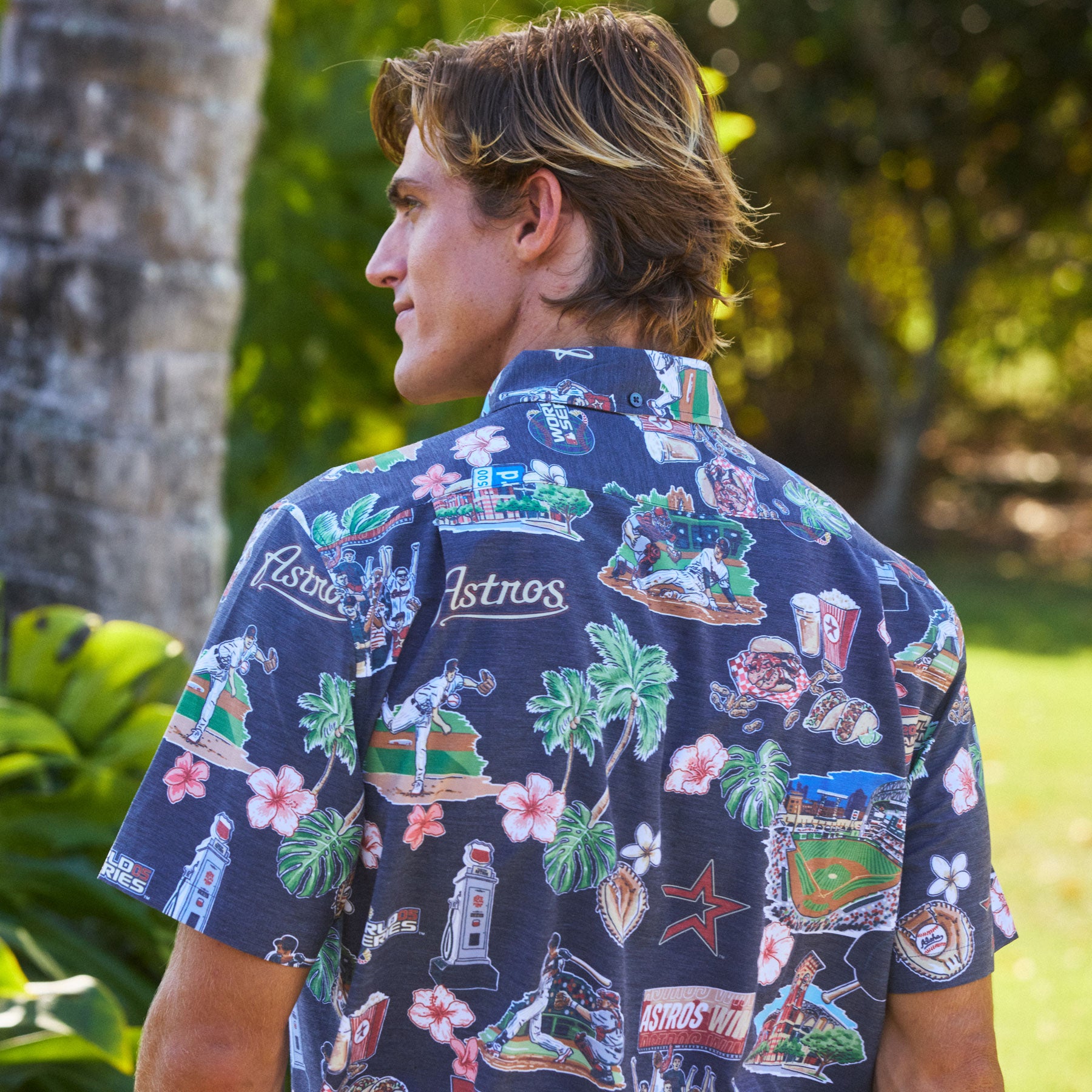 MLB® HOUSTON ASTROS SCENIC PERFORMANCE ALOHA SHIRT – Reyn Spooner