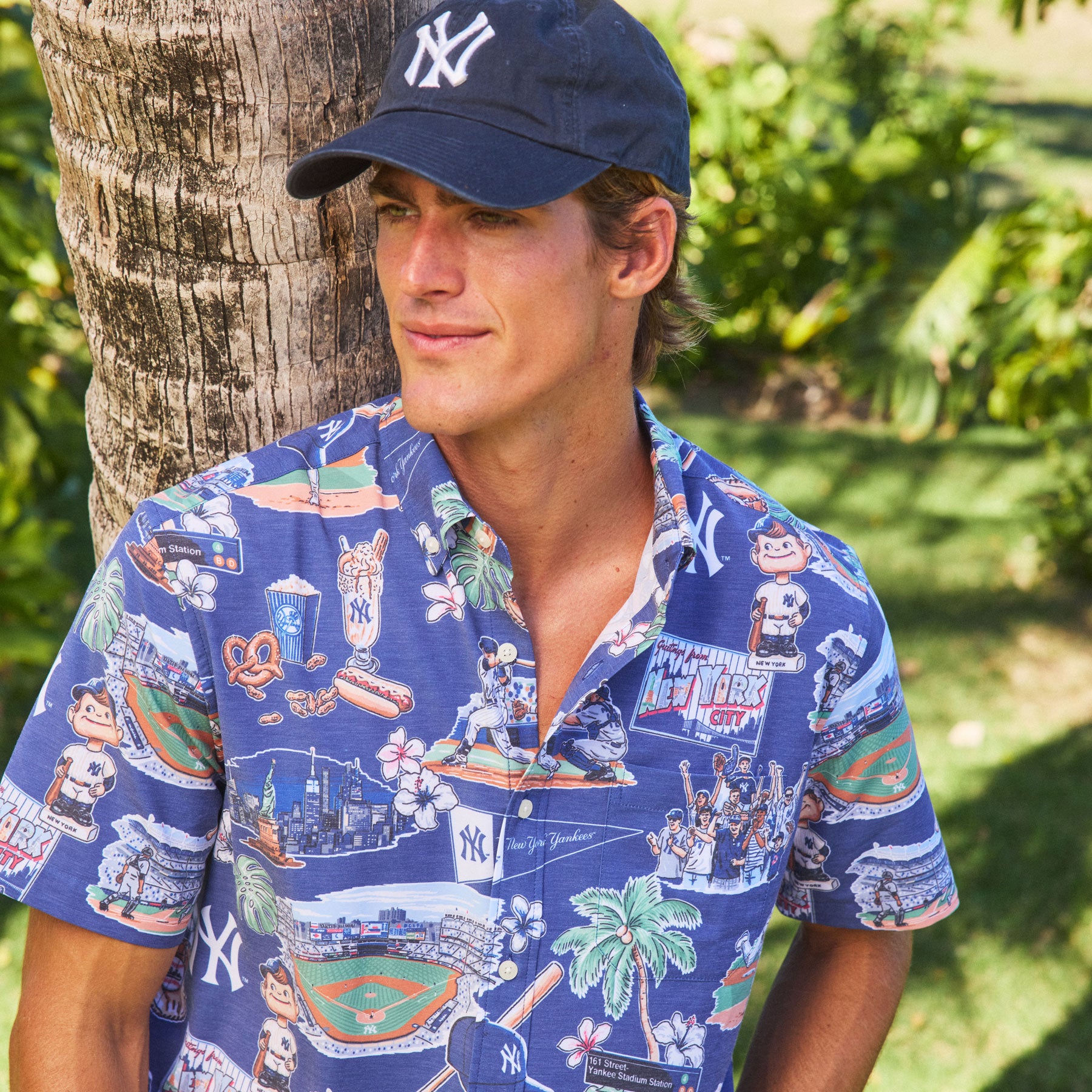 MLB® NEW YORK YANKEES SCENIC PERFORMANCE ALOHA SHIRT – Reyn Spooner