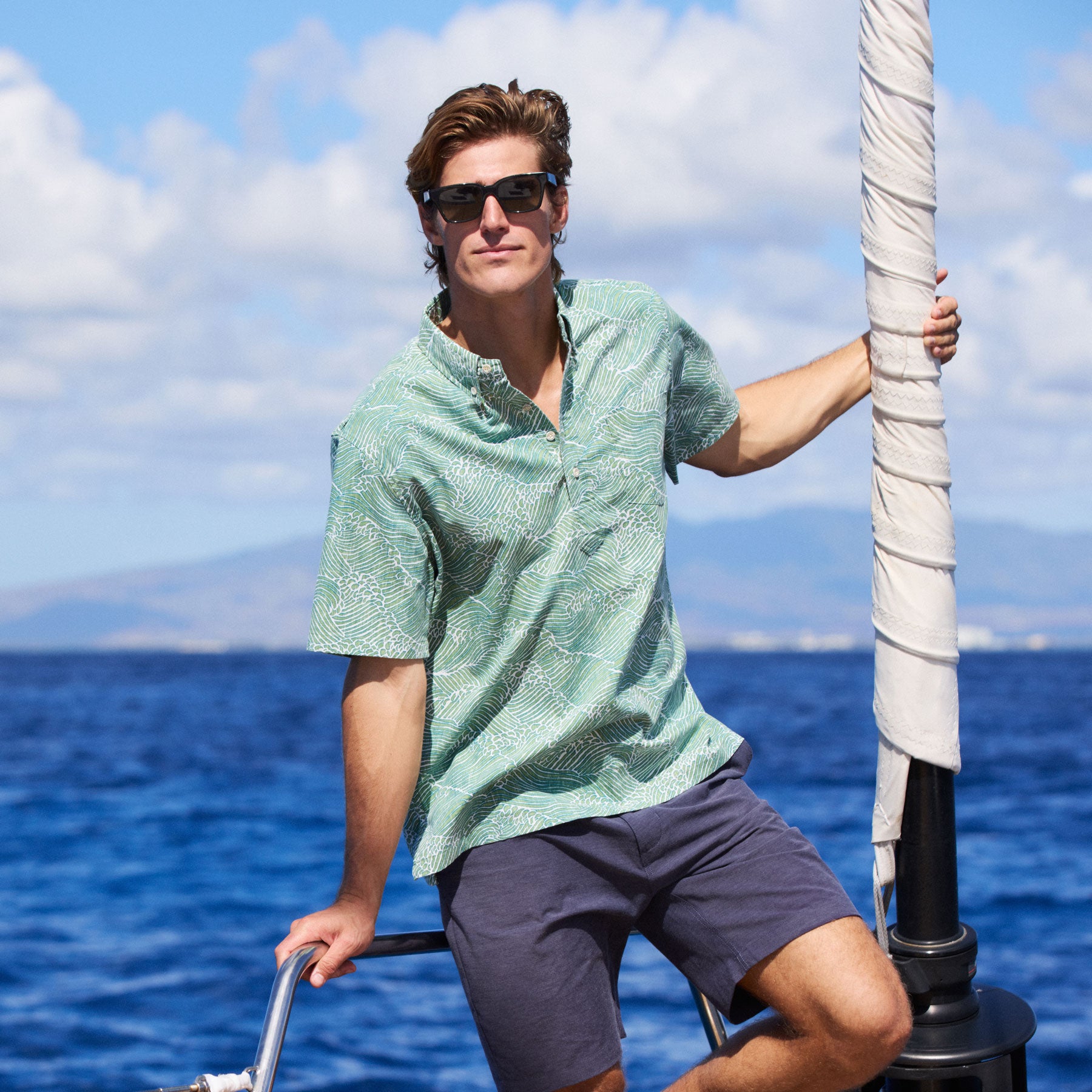 MOLOKAI CHANNEL MEN'S ALOHA SHIRT | Reyn Spooner