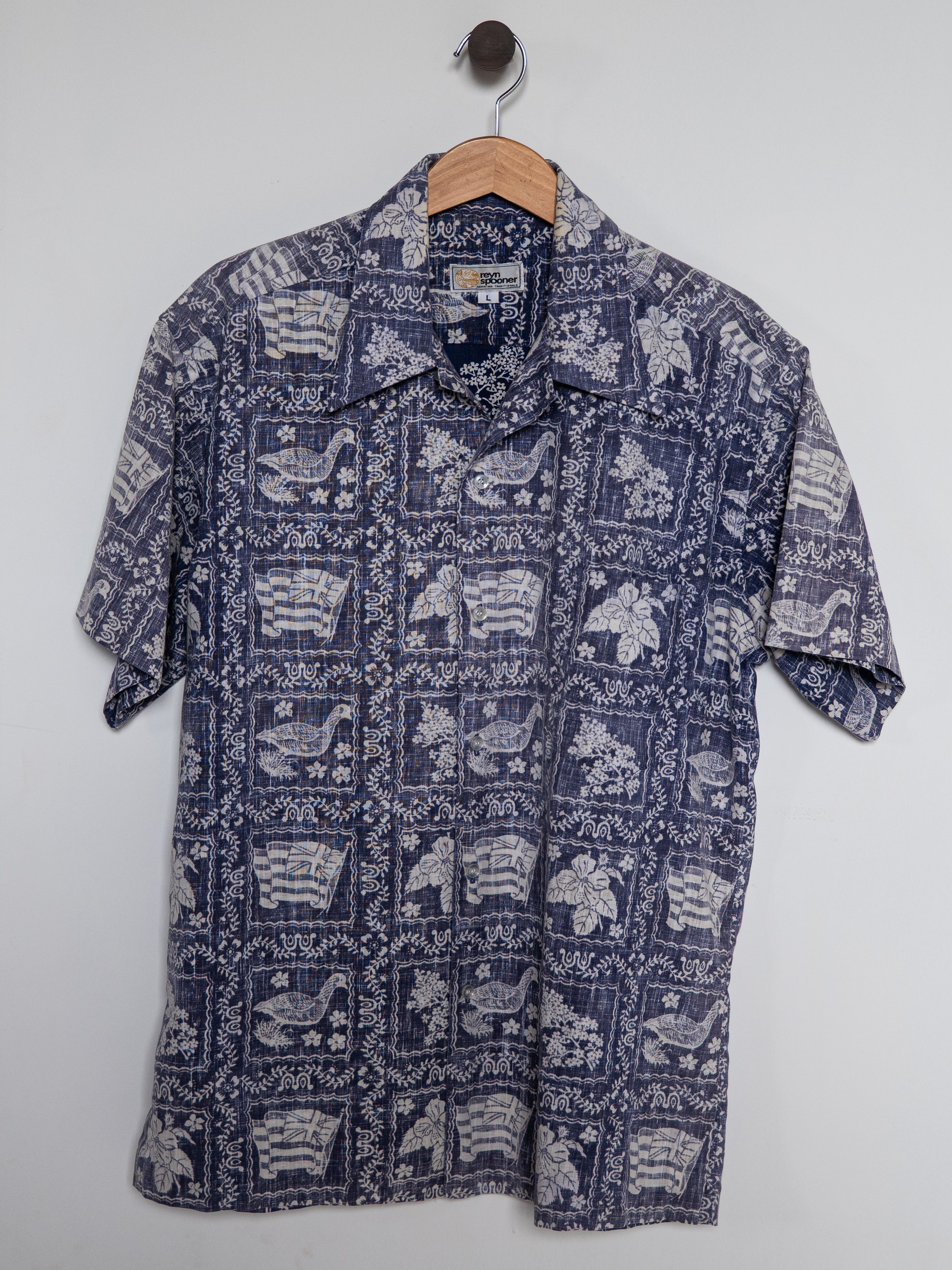 Reyn Spooner 1968 LAHAINA SAILOR ALOHA SHIRT in NAVY