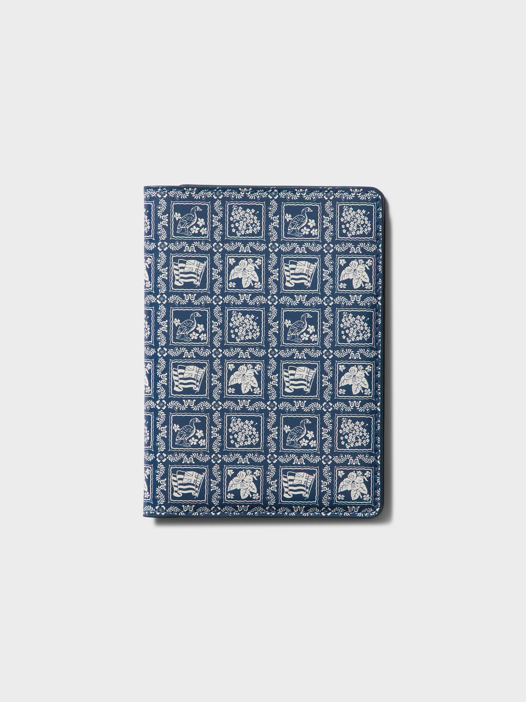 Reyn Spooner LAHAINA SAILOR PASSPORT HOLDER in NAVY