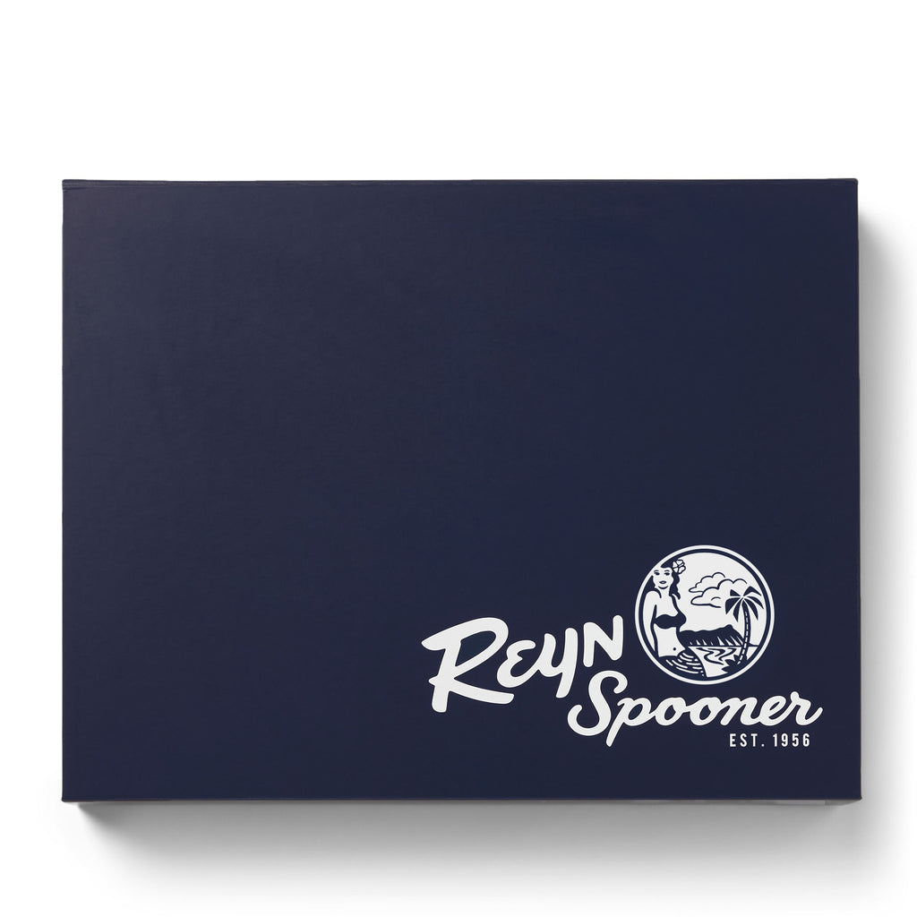 Reyn Spooner REYN SPOONER REUSABLE 5-STAR GIFT BOX in NAVY
