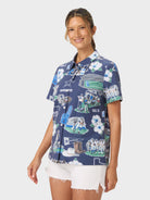 Reyn Spooner WOMEN'S DALLAS COWBOYS SCENIC PERFORMANCE ALOHA SHIRT in NAVY