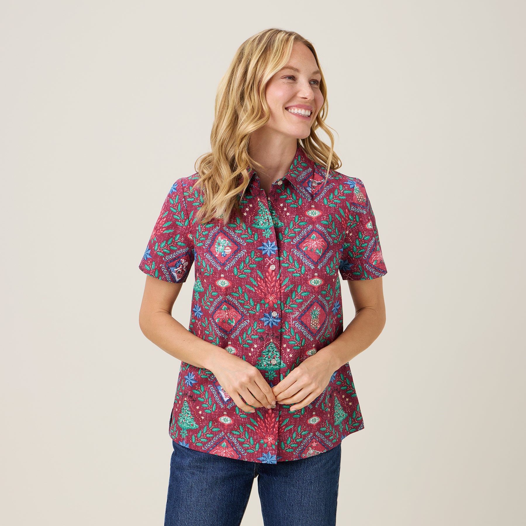 Reyn Spooner HAWAIIAN CHRISTMAS 2025 ABBY TOP in HOLIDAY RED