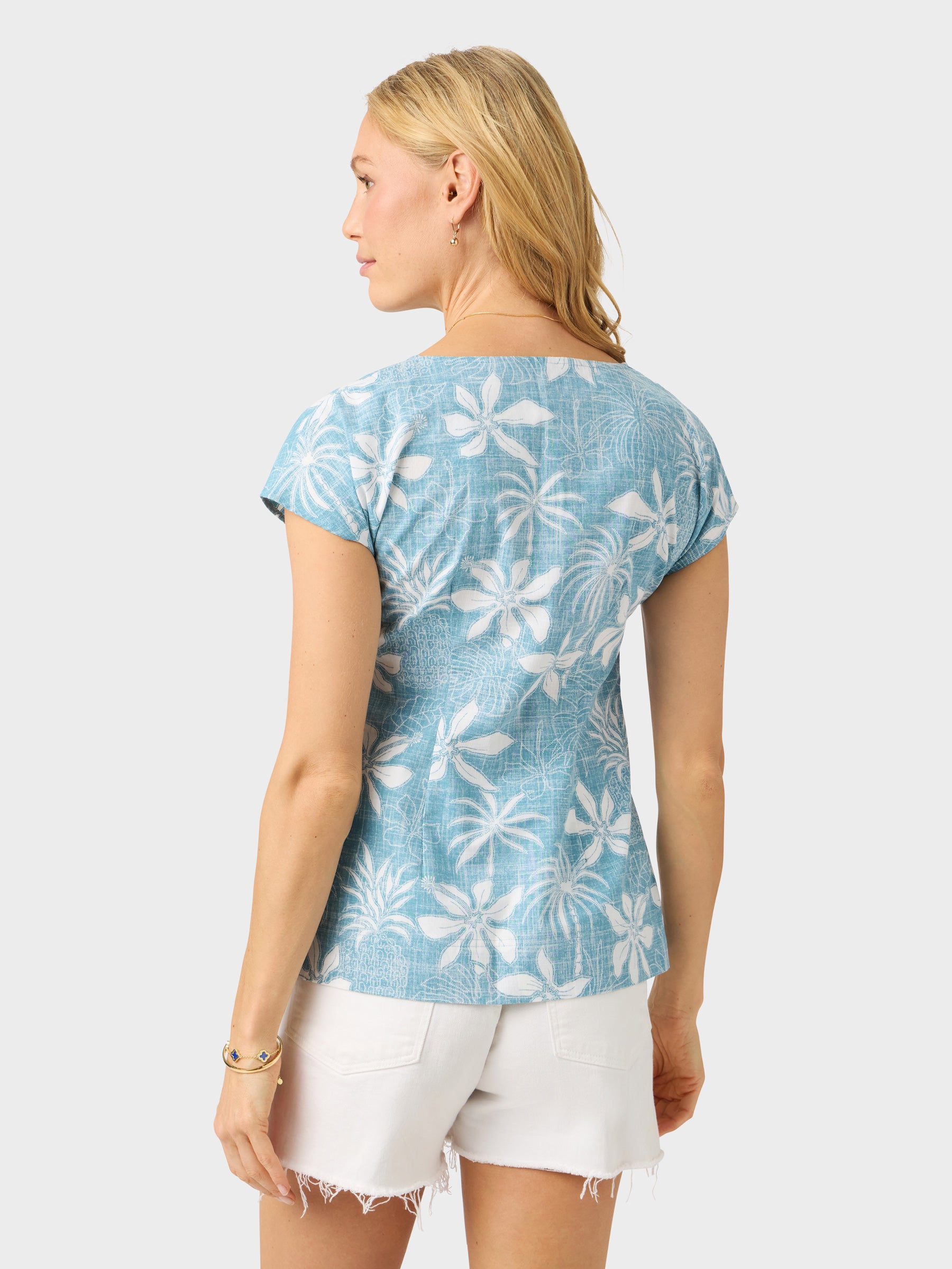 Reyn Spooner ISLAND DAZE PIPER TOP in ADRIATIC BLUE