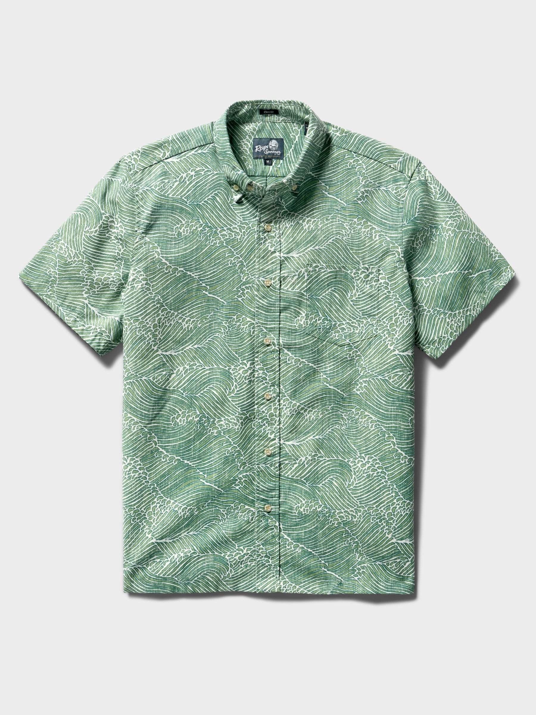 Reyn Spooner MOLOKAI CHANNEL BUTTON FRONT in GREEN