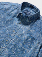 Reyn Spooner MOLOKAI CHANNEL BUTTON FRONT in LICHEN BLUE