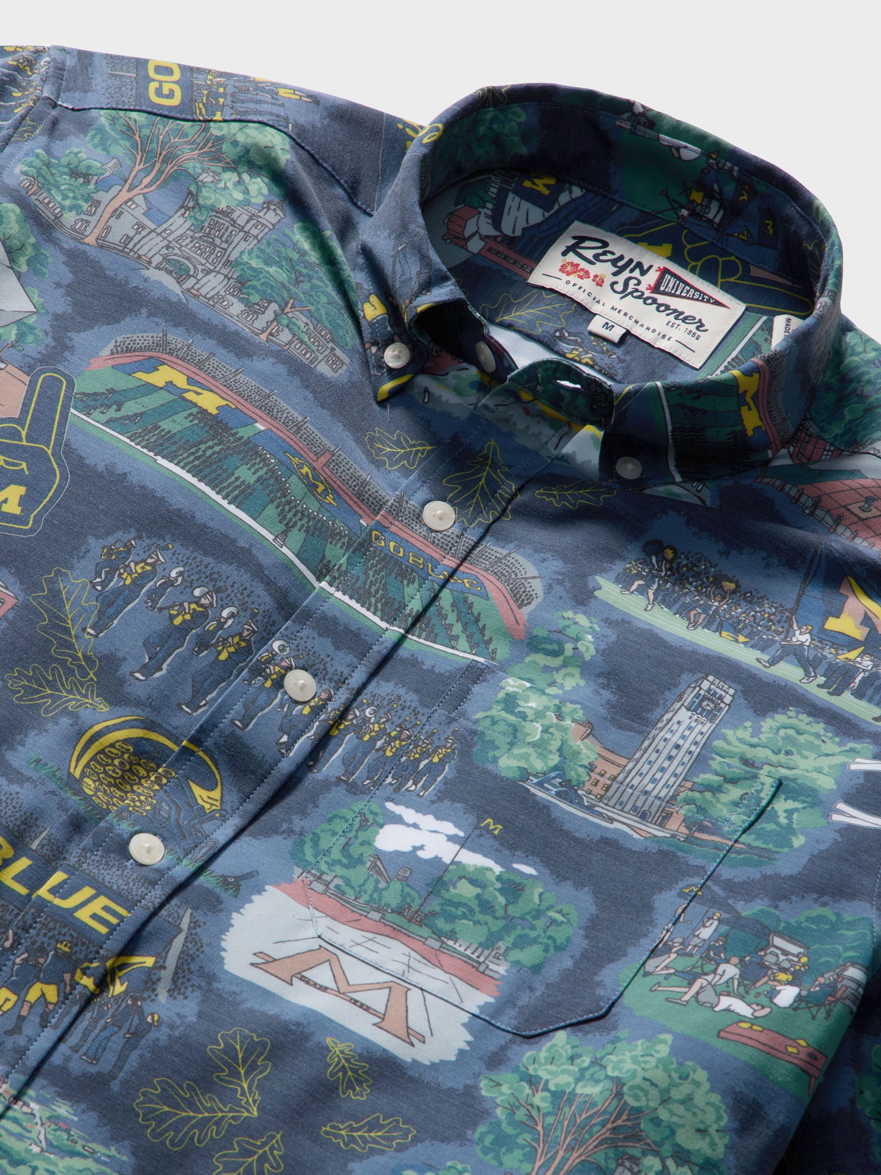 Reyn Spooner UNIVERSITY OF MICHIGAN SCENIC PERFORMANCE ALOHA SHIRT in NAVY