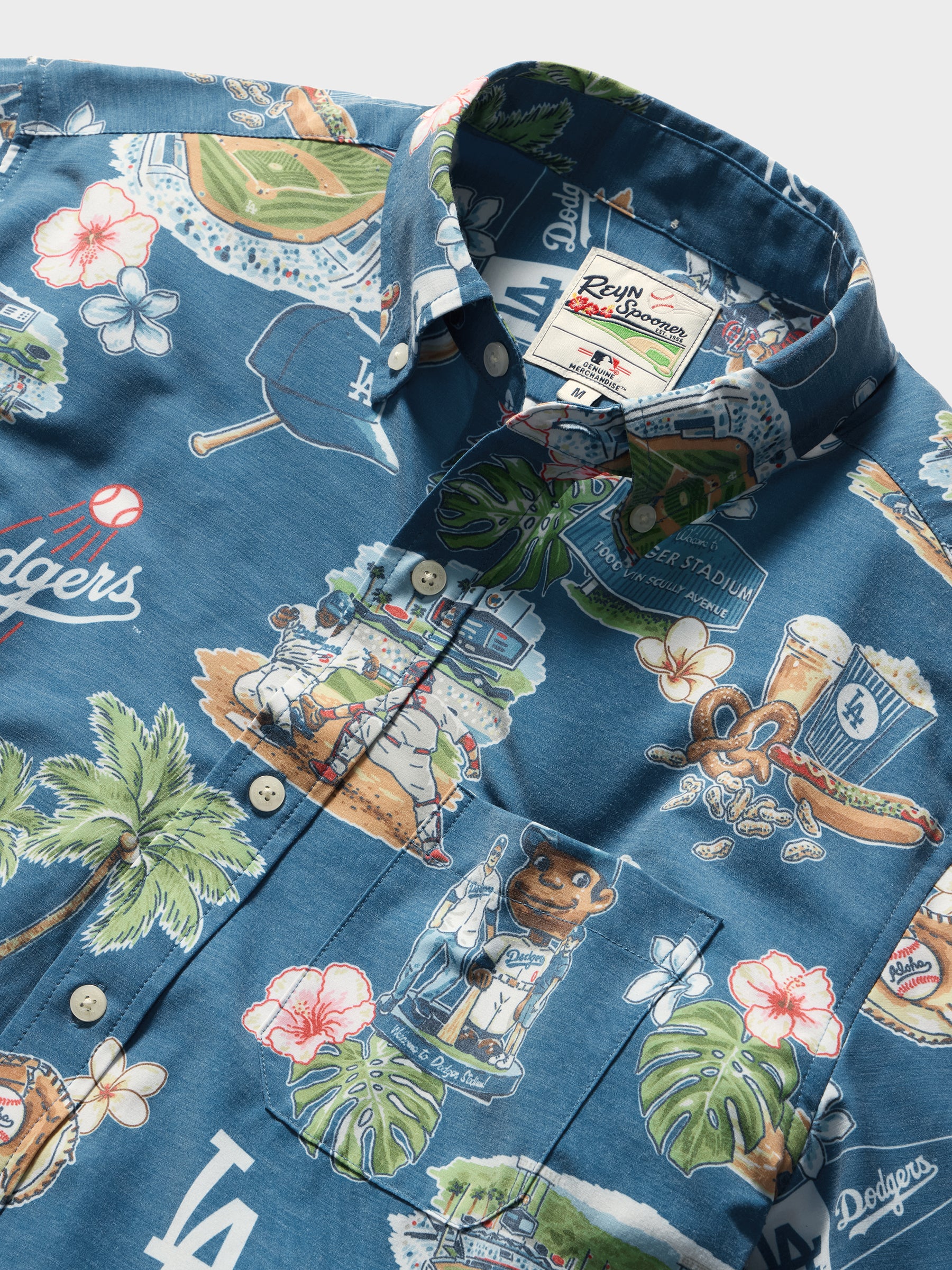 Reyn Spooner MLB® LOS ANGELES DODGERS SCENIC PERFORMANCE ALOHA SHIRT in SCENIC