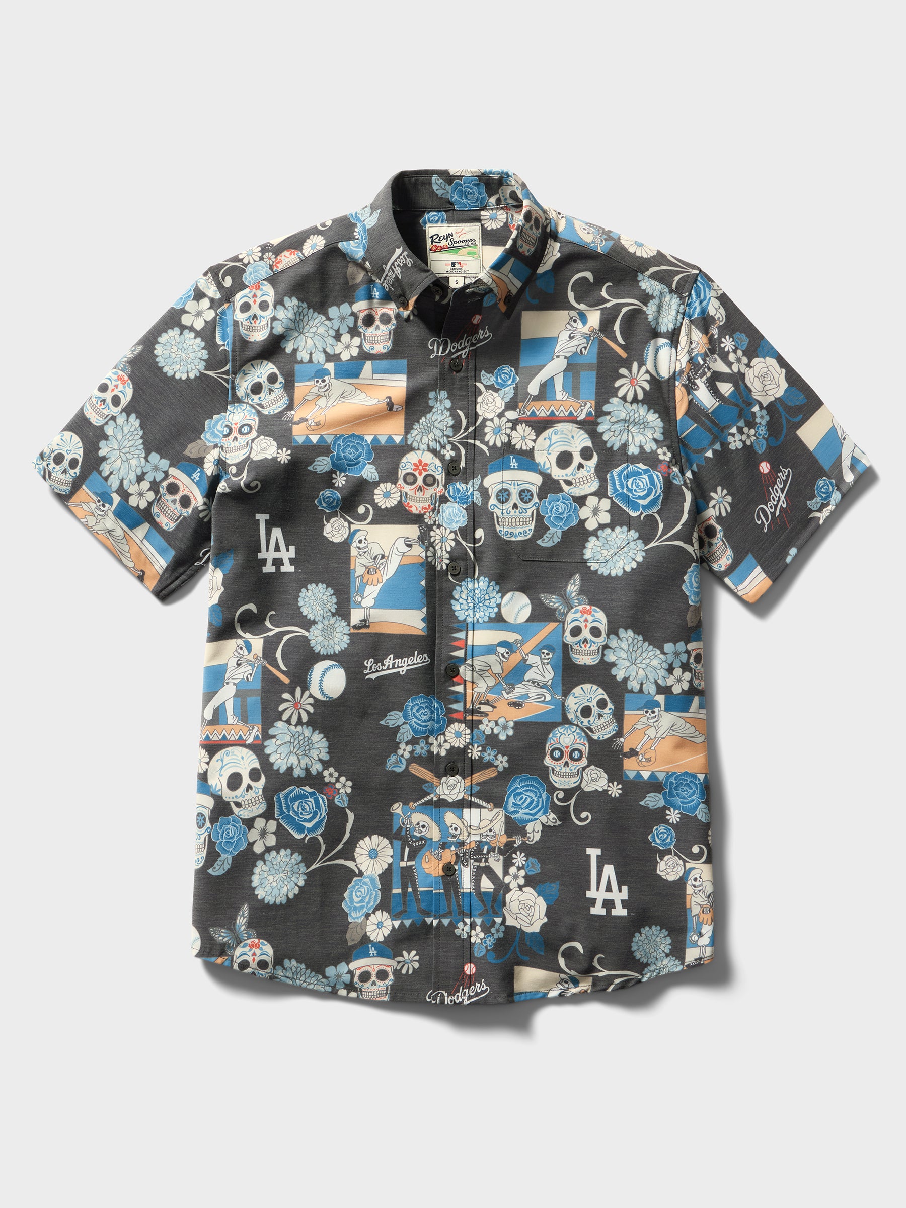 Reyn Spooner MLB® LOS ANGELES DODGERS DÍA DE LOS MUERTOS PERFORMANCE ALOHA SHIRT in BLACK