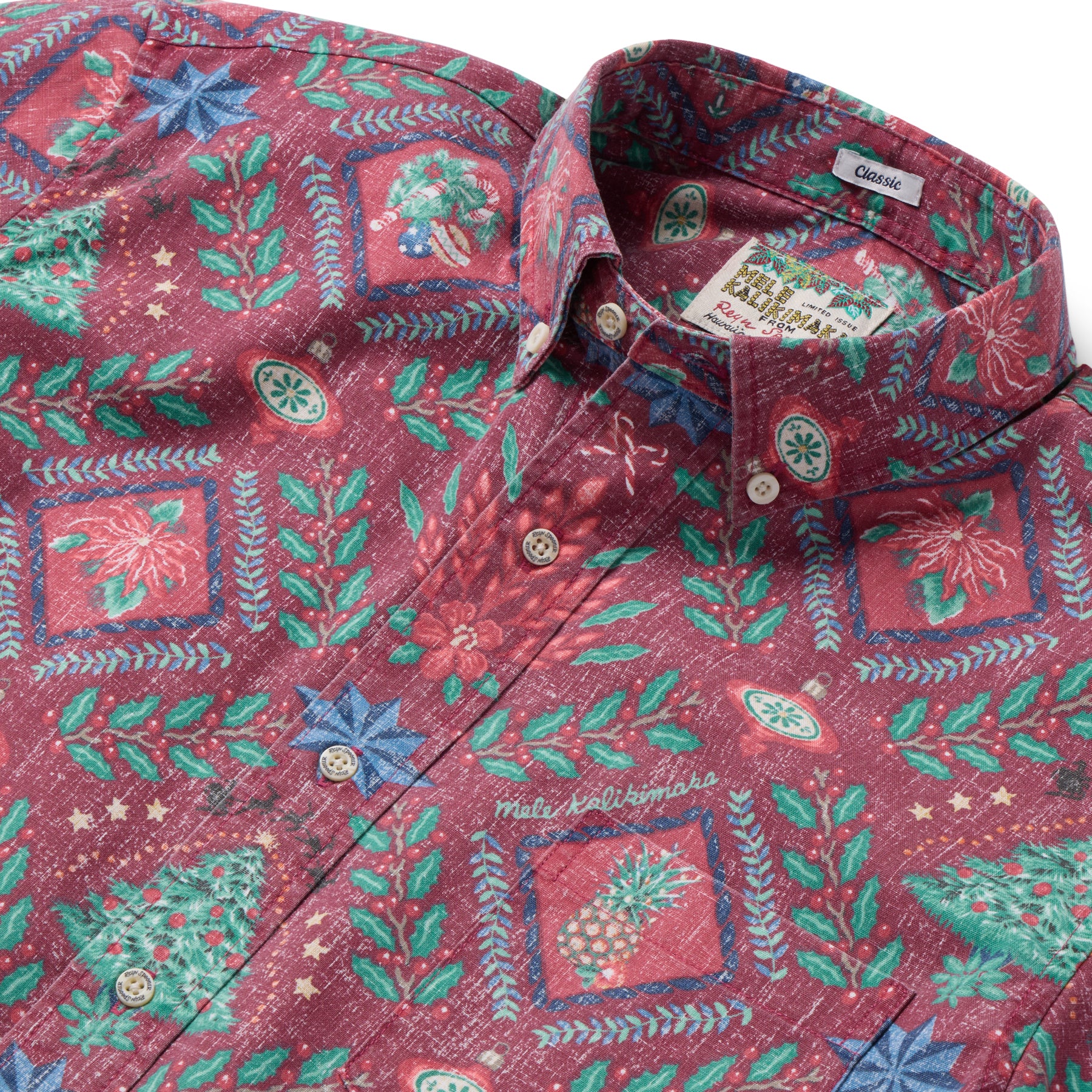Reyn Spooner HAWAIIAN CHRISTMAS 2025 BUTTON FRONT in HOLIDAY RED