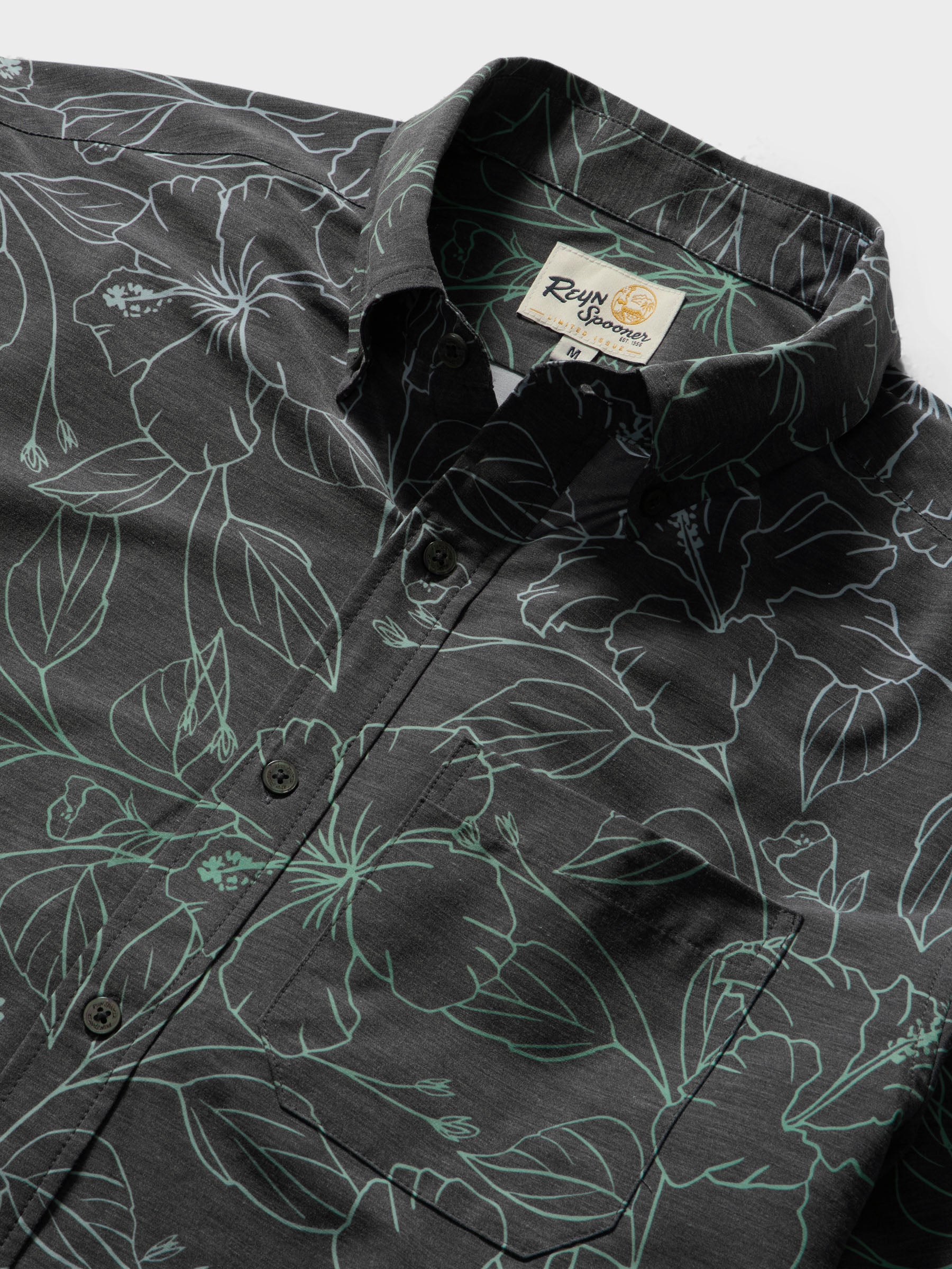 Reyn Spooner BIG BLOOMS PERFORMANCE ALOHA SHIRT in Black