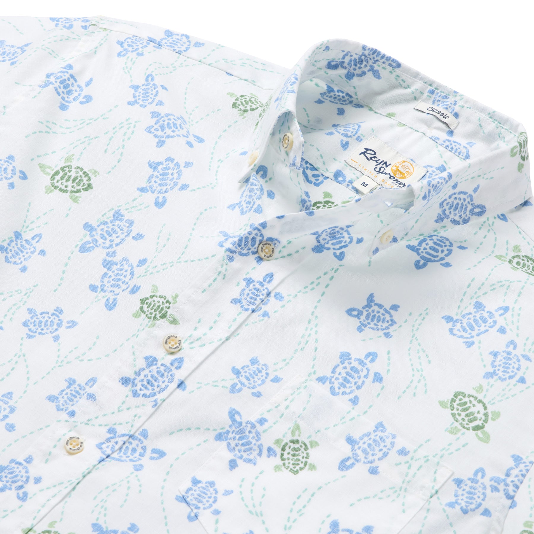 Reyn Spooner HONU HOLOHOLO BUTTON FRONT in WHITE
