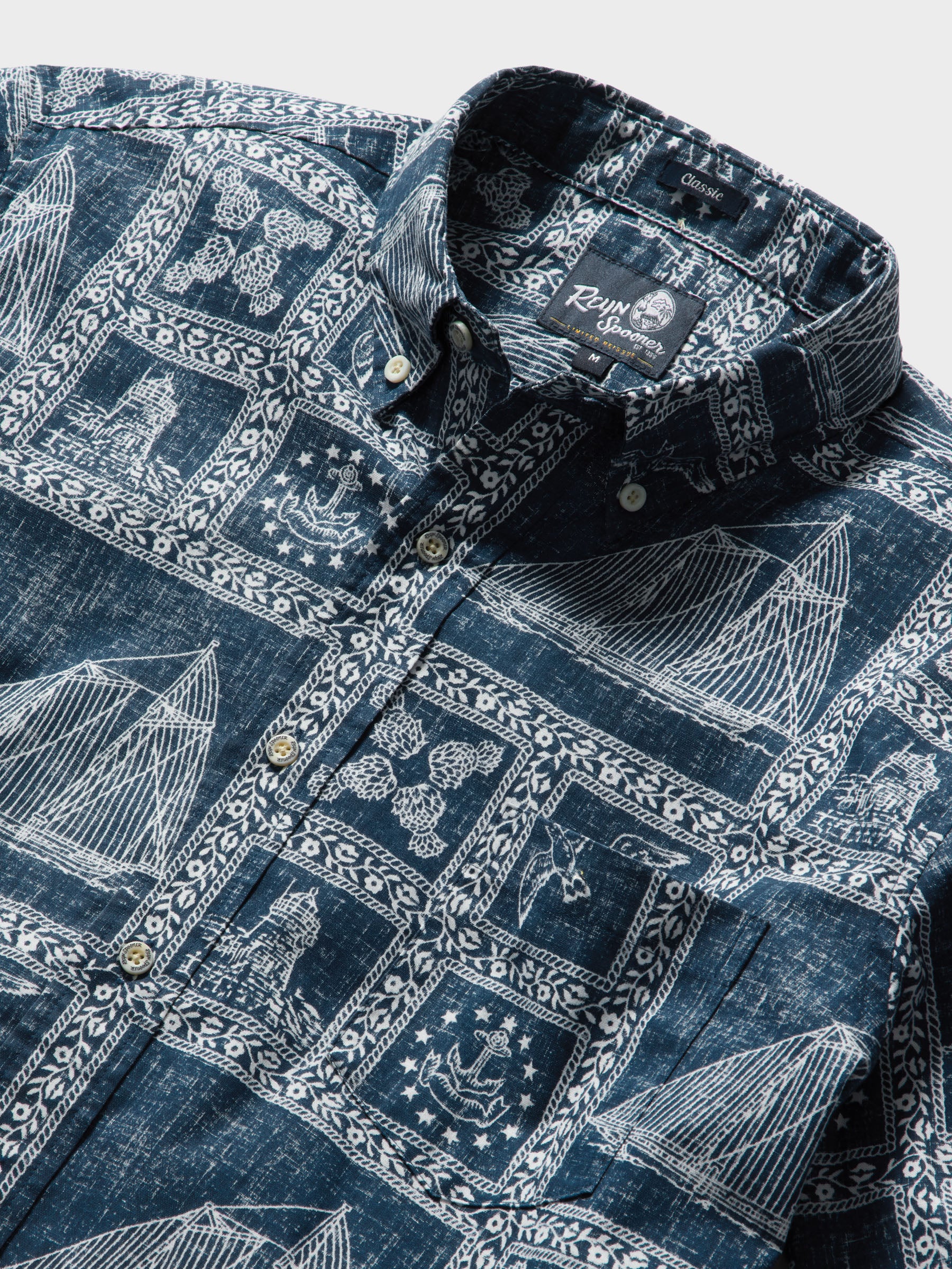 Reyn Spooner NEWPORT SAILOR BUTTON FRONT in NAVY