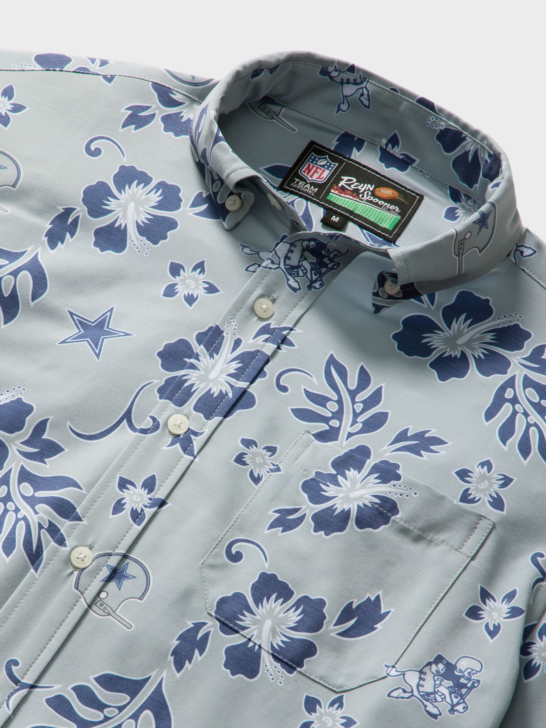 Reyn Spooner DALLAS COWBOYS THROWBACK PERFORMANCE ALOHA SHIRT in GREY